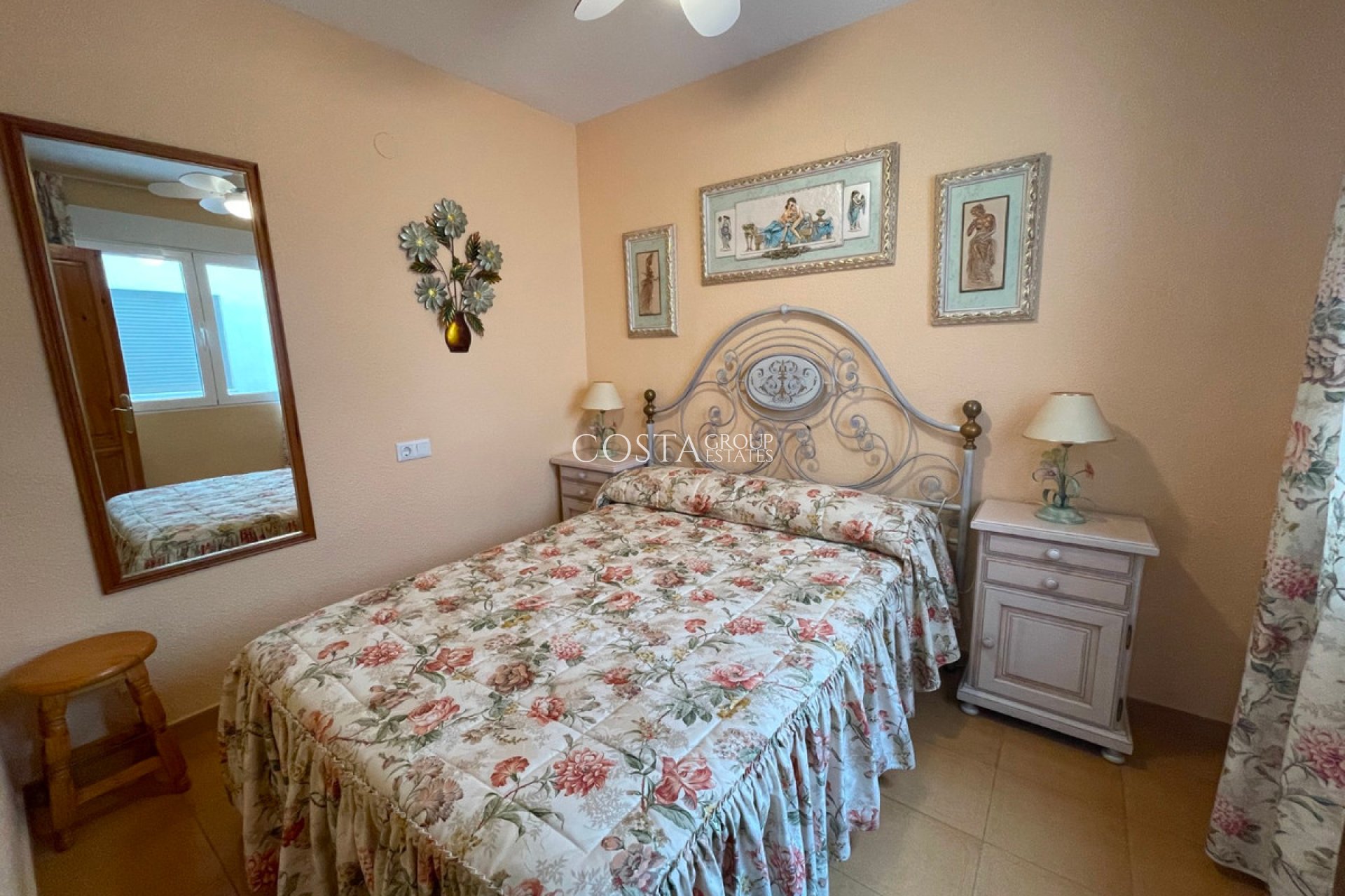 Resale - House -
Guardamar del Segura - Guardamar del Segura Centro