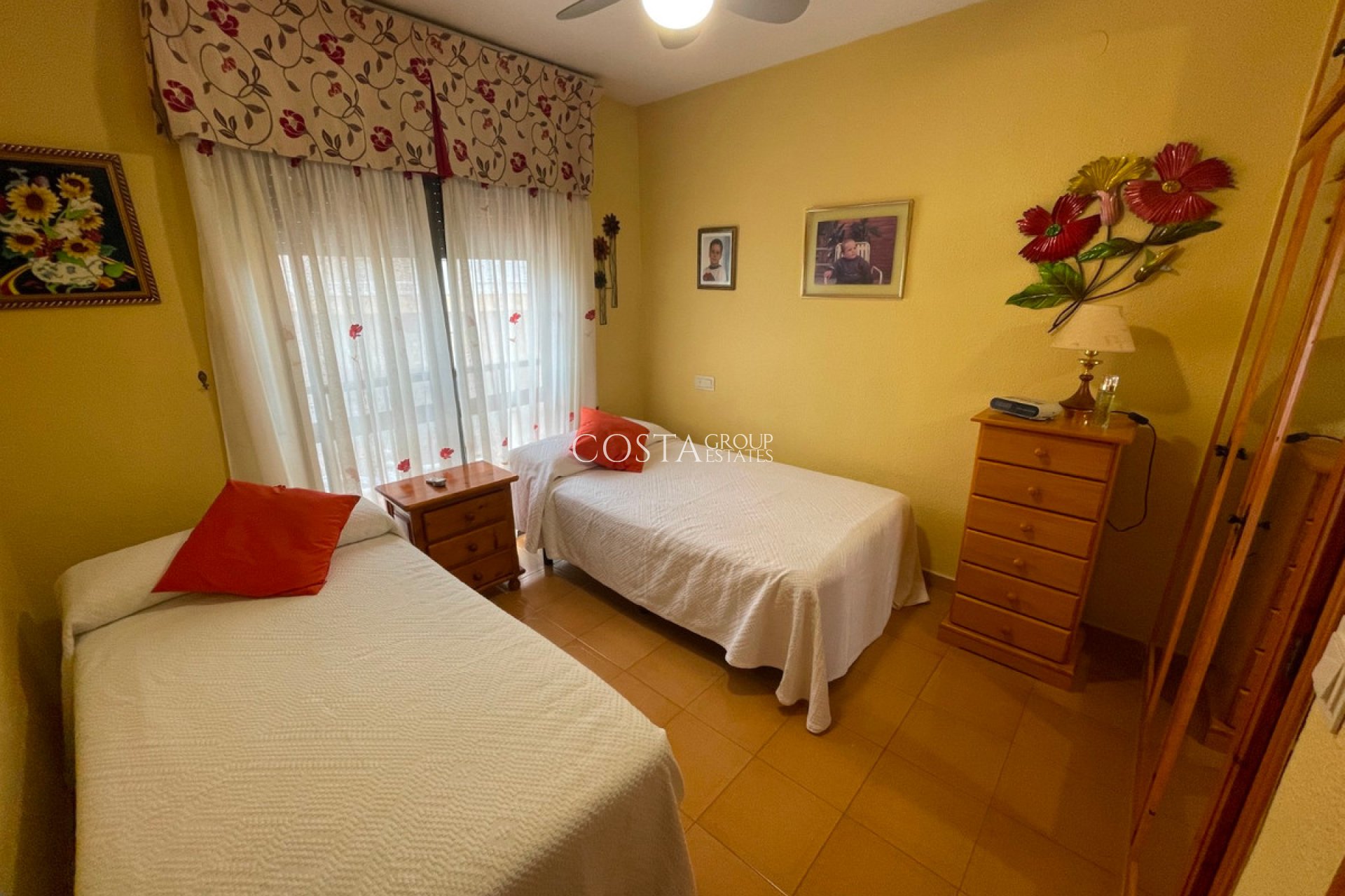 Resale - House -
Guardamar del Segura - Guardamar del Segura Centro