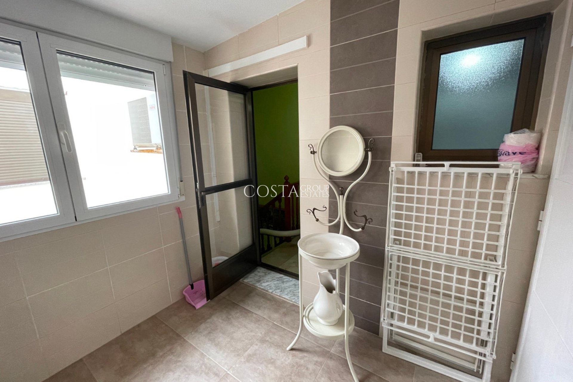 Resale - House -
Guardamar del Segura - Guardamar del Segura Centro