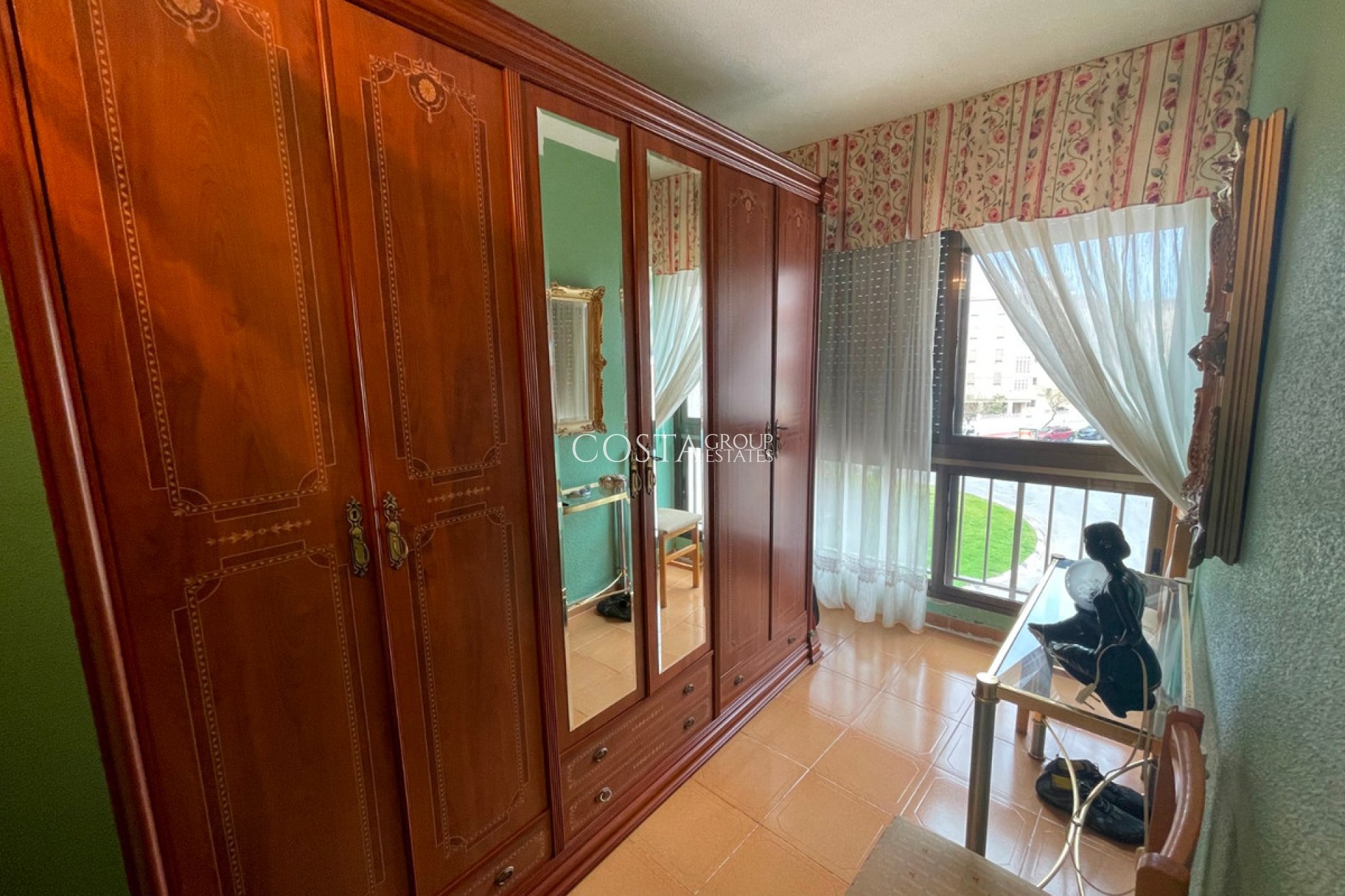 Resale - House -
Guardamar del Segura - Guardamar del Segura Centro