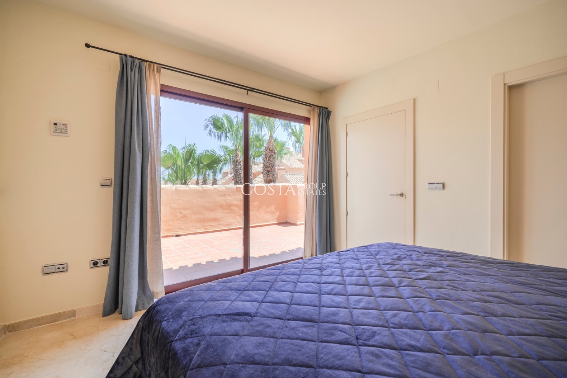Resale - House -
Los Alcazares - Los Montesinos