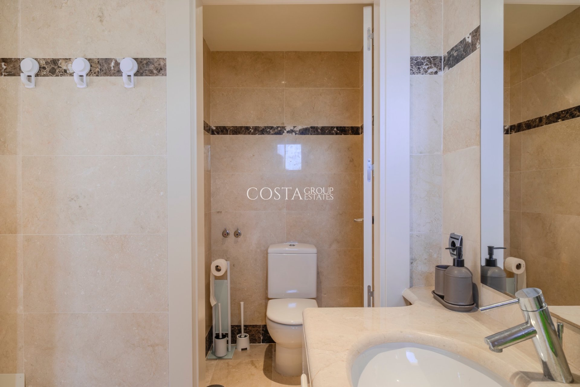 Resale - House -
Los Alcazares - Los Montesinos