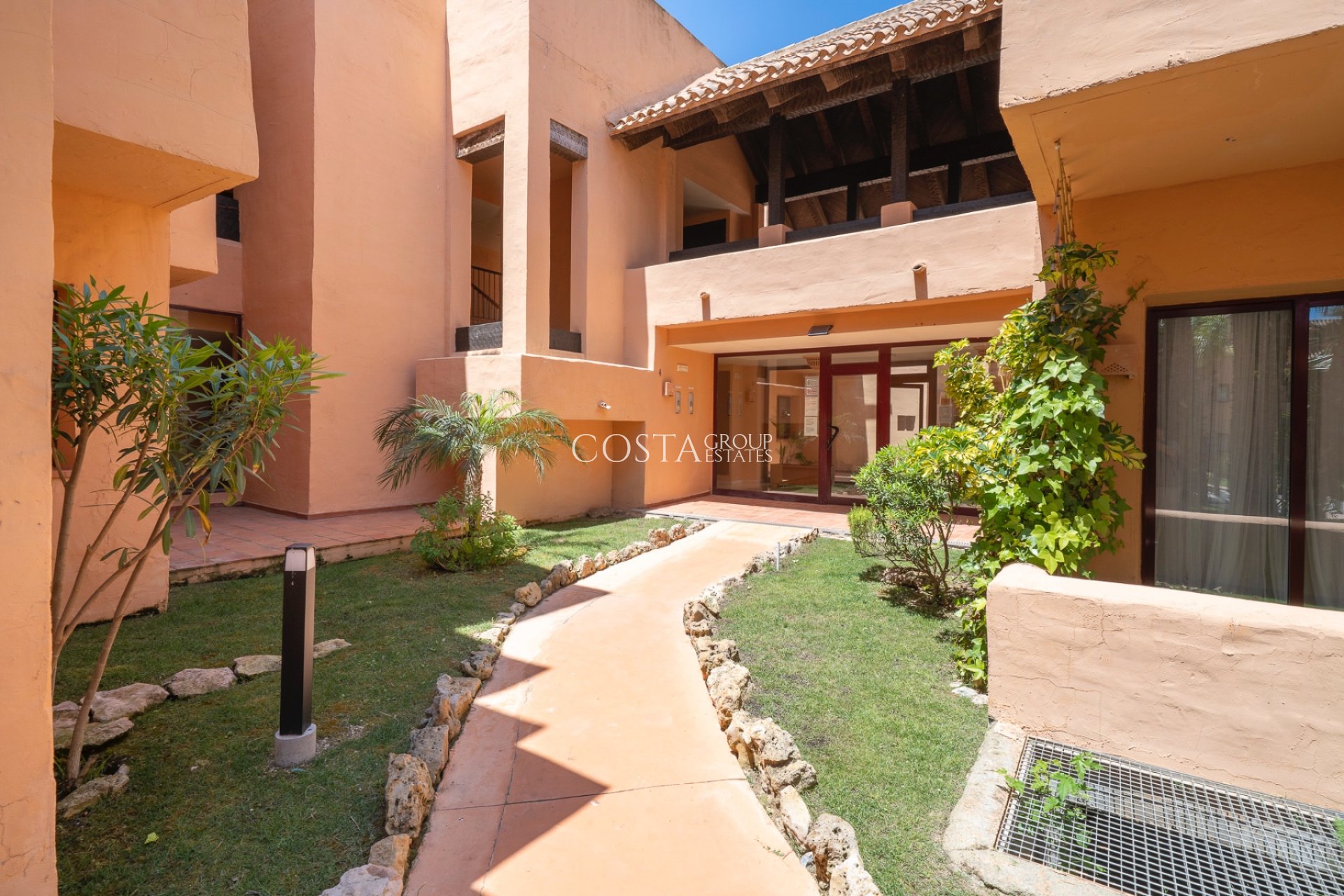 Resale - House -
Los Alcazares - Los Montesinos