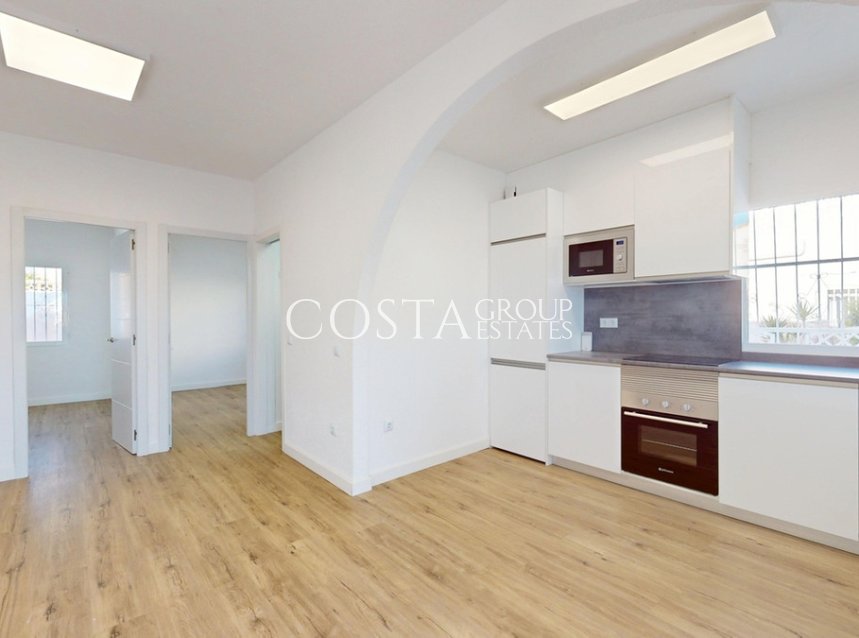 Resale - House -
Orihuela Costa - Blue Lagoon