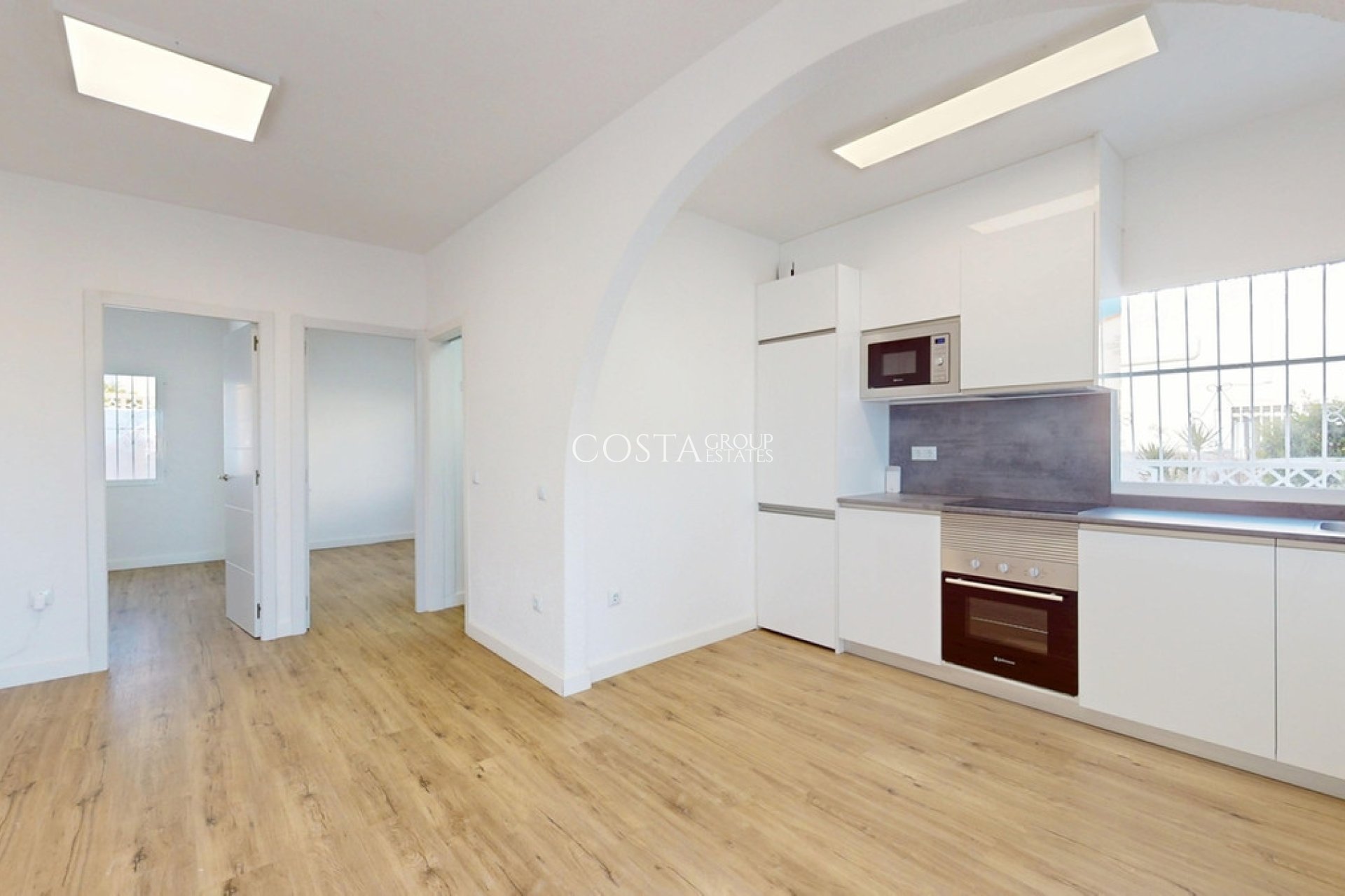 Resale - House -
Orihuela Costa - Blue Lagoon