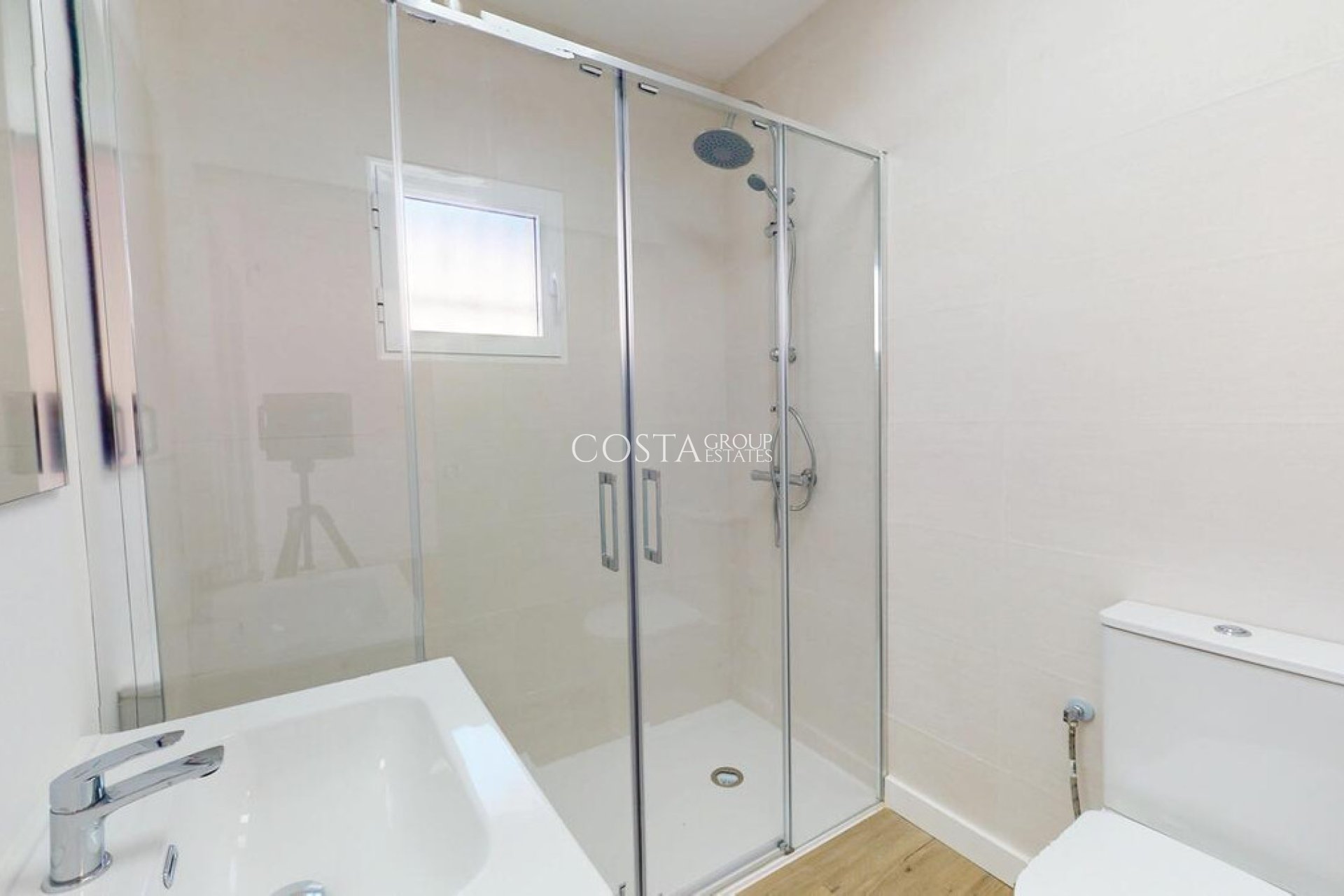 Resale - House -
Orihuela Costa - Blue Lagoon