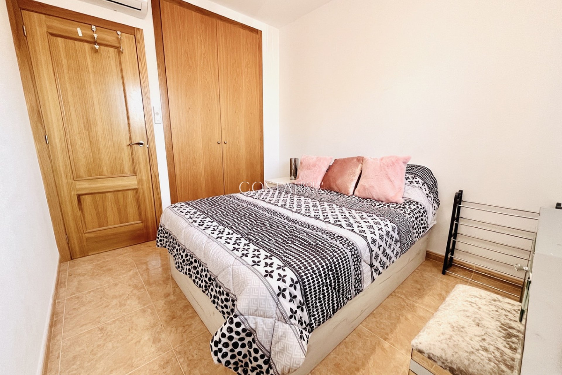 Resale - House -
Orihuela Costa - Cabo Roig