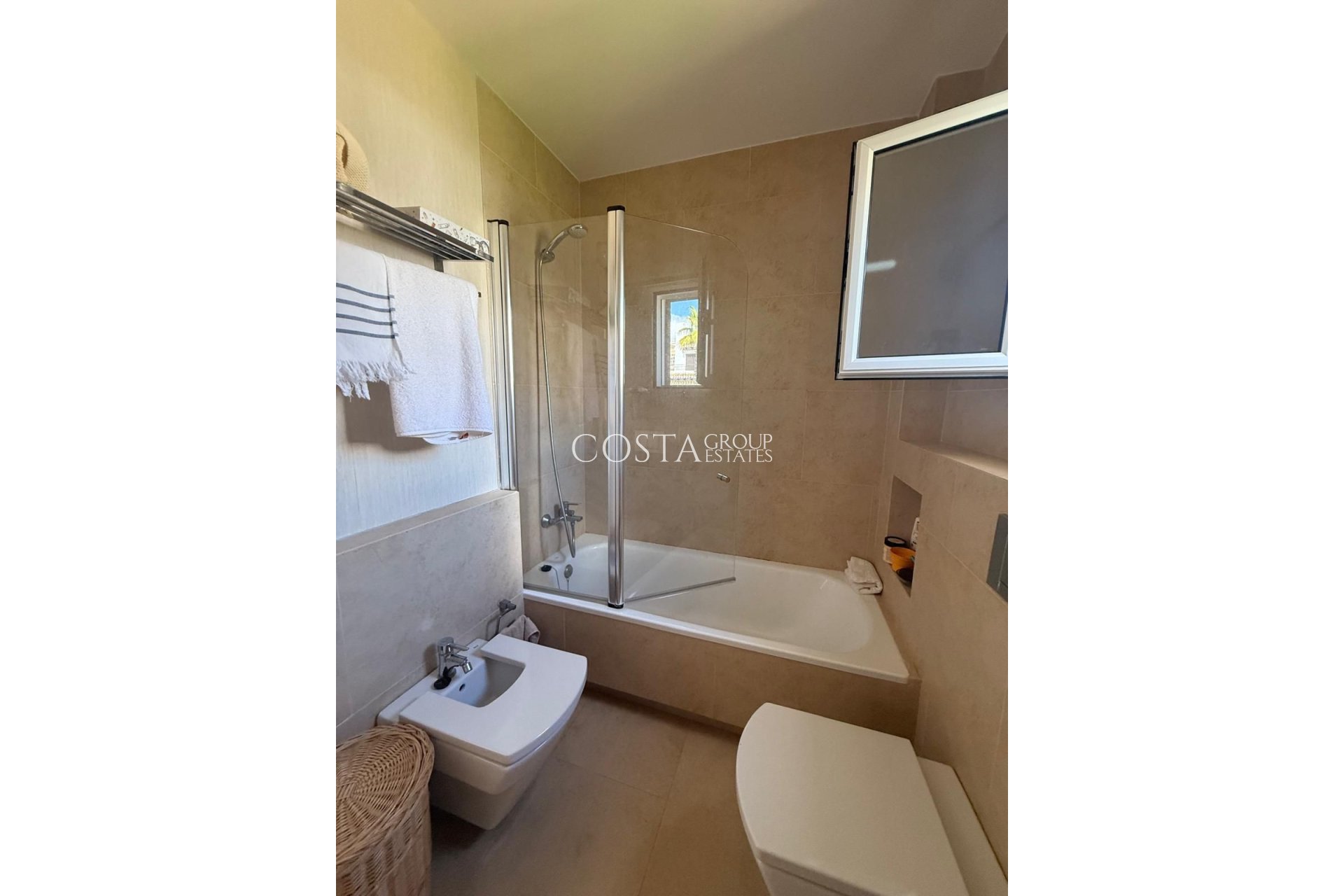 Resale - House -
Orihuela Costa - Cabo Roig