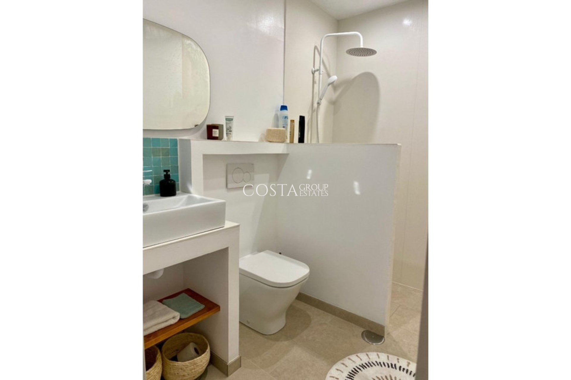 Resale - House -
Orihuela Costa - Cabo Roig