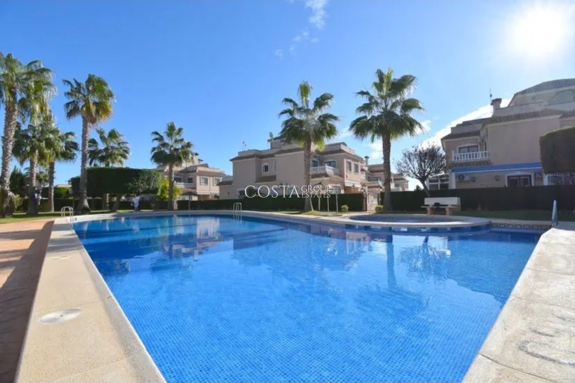 Resale - House -
Orihuela Costa - Cabo Roig