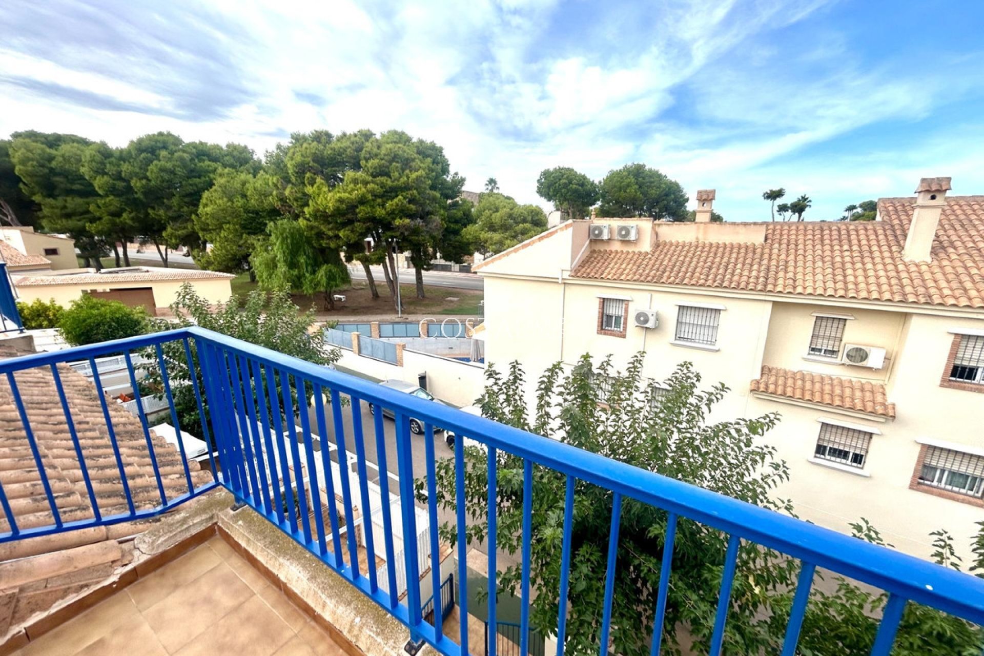 Resale - House -
Orihuela Costa - Campoamor