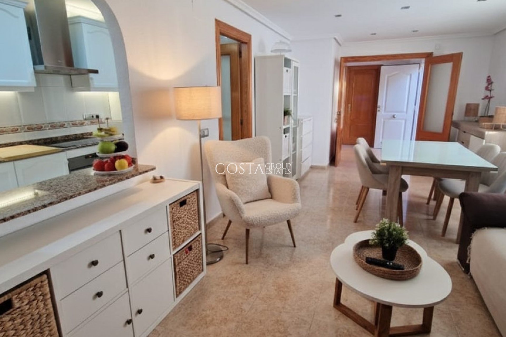 Resale - House -
Orihuela Costa - La Florida