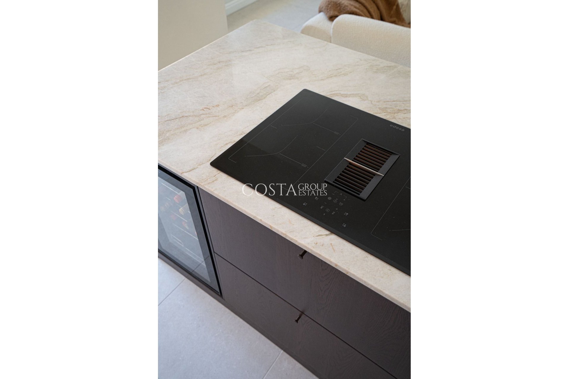 Resale - House -
Orihuela Costa - La Florida