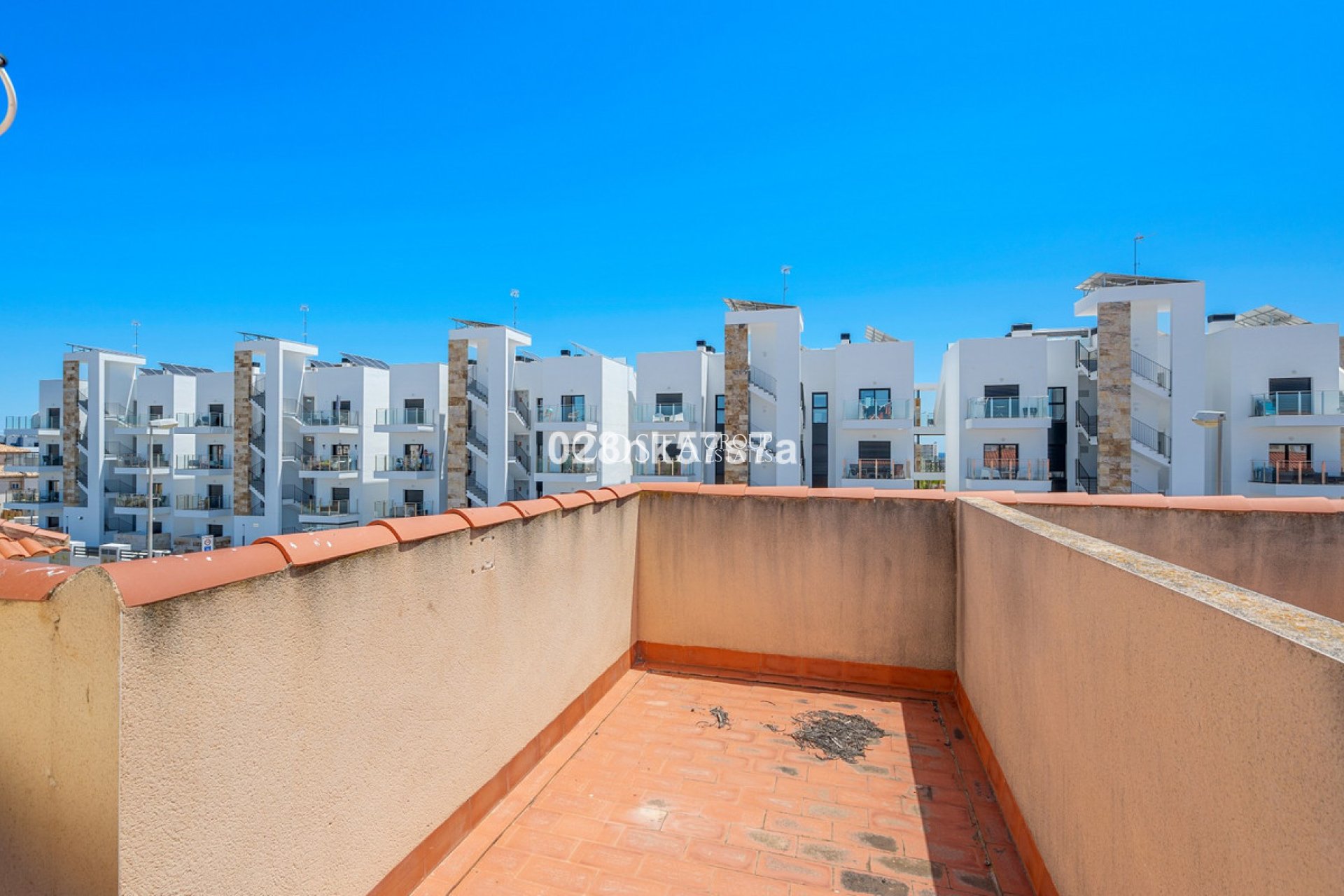 Resale - House -
Orihuela Costa - La Zenia