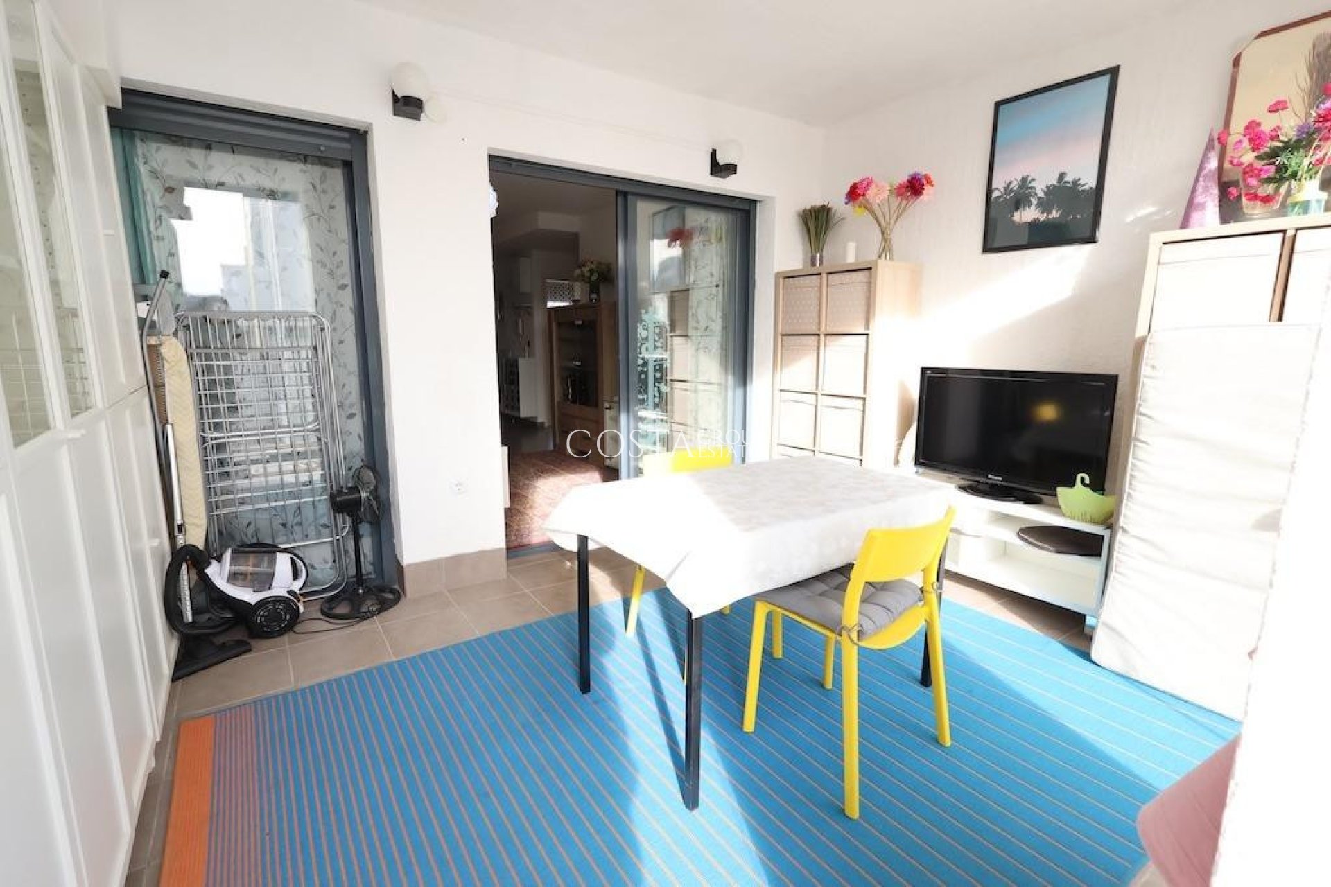 Resale - House -
Orihuela Costa - La Zenia