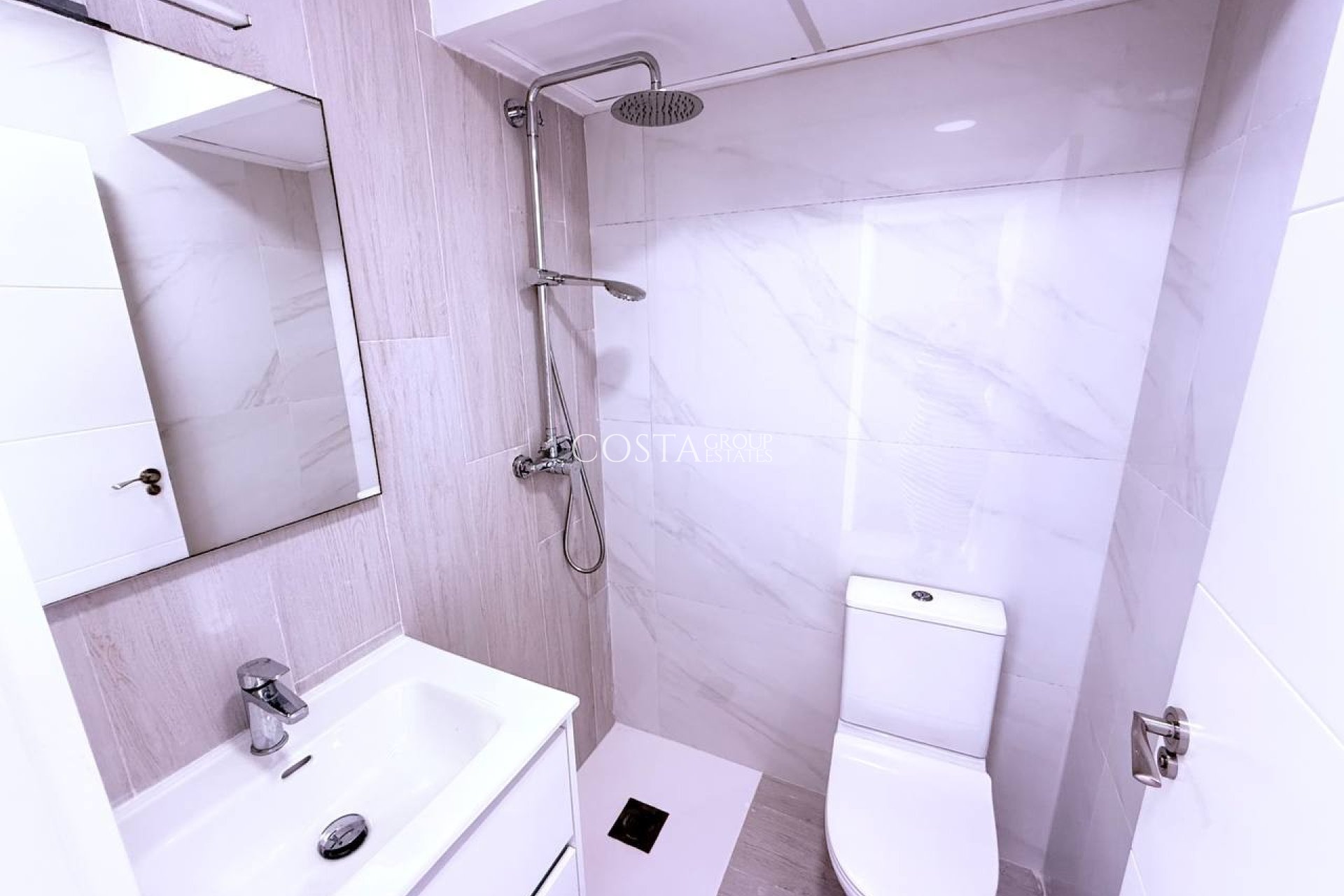 Resale - House -
Orihuela Costa - Las Filipinas