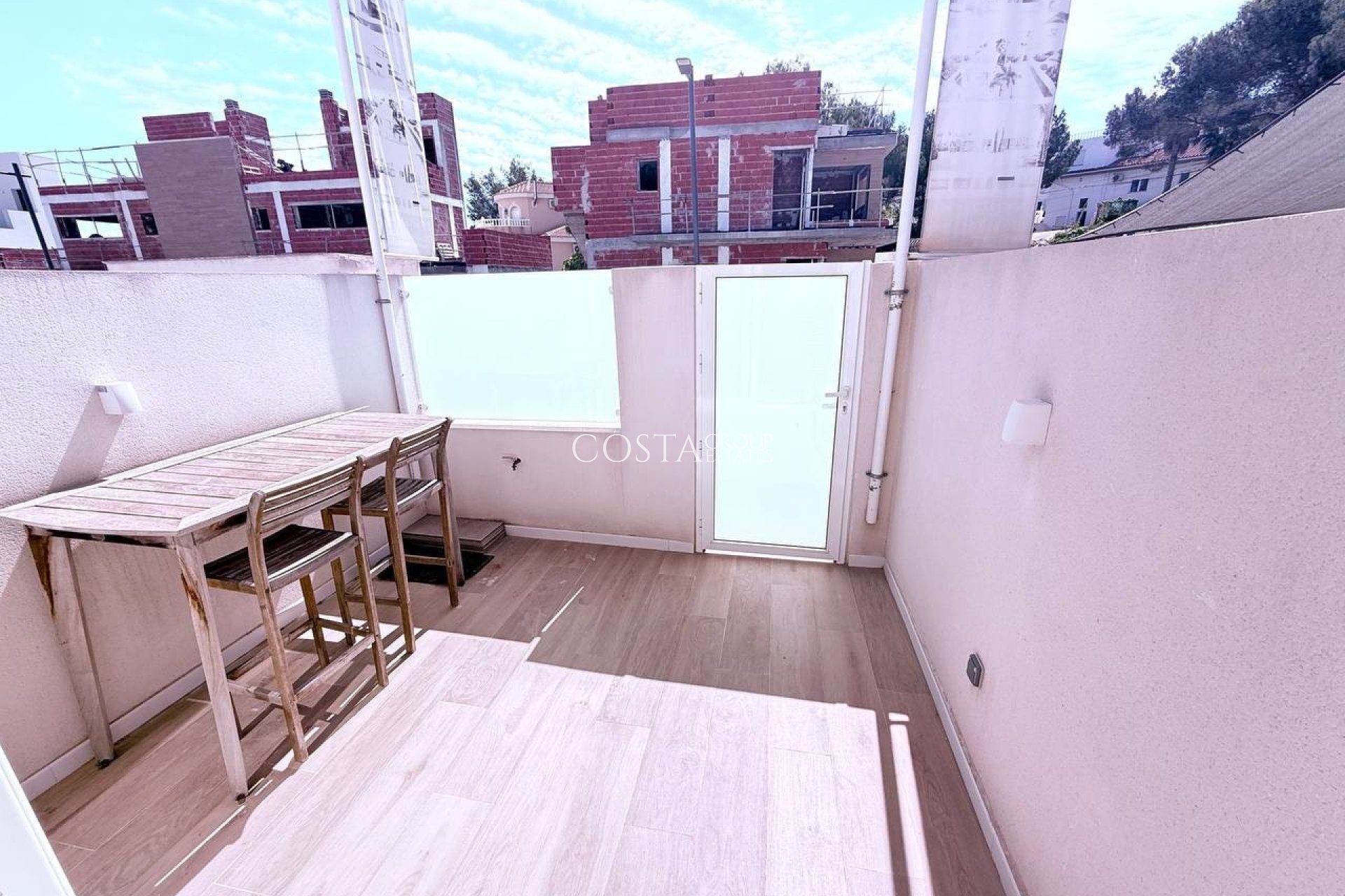 Resale - House -
Orihuela Costa - Las Filipinas