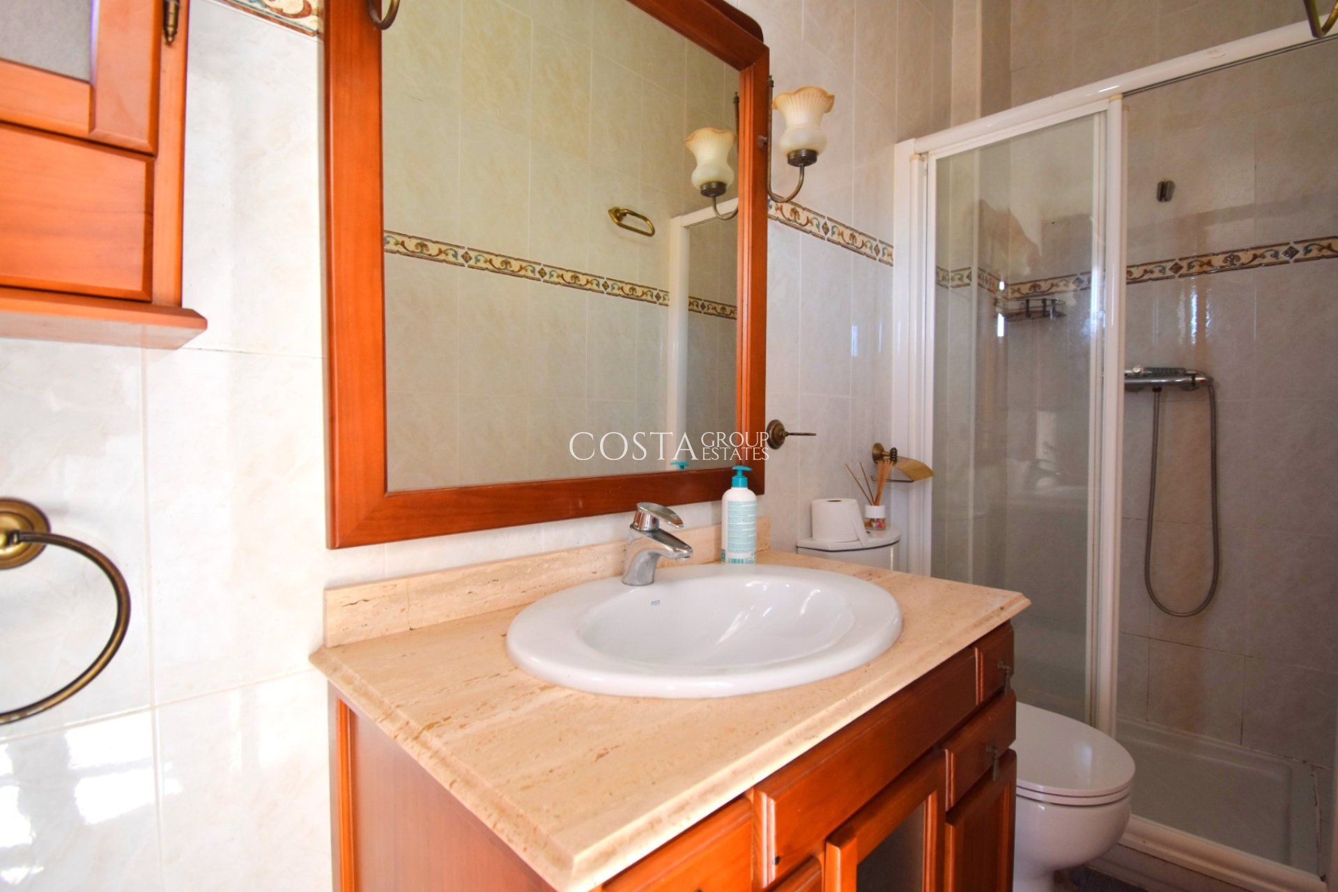 Resale - House -
Orihuela Costa - Los Altos