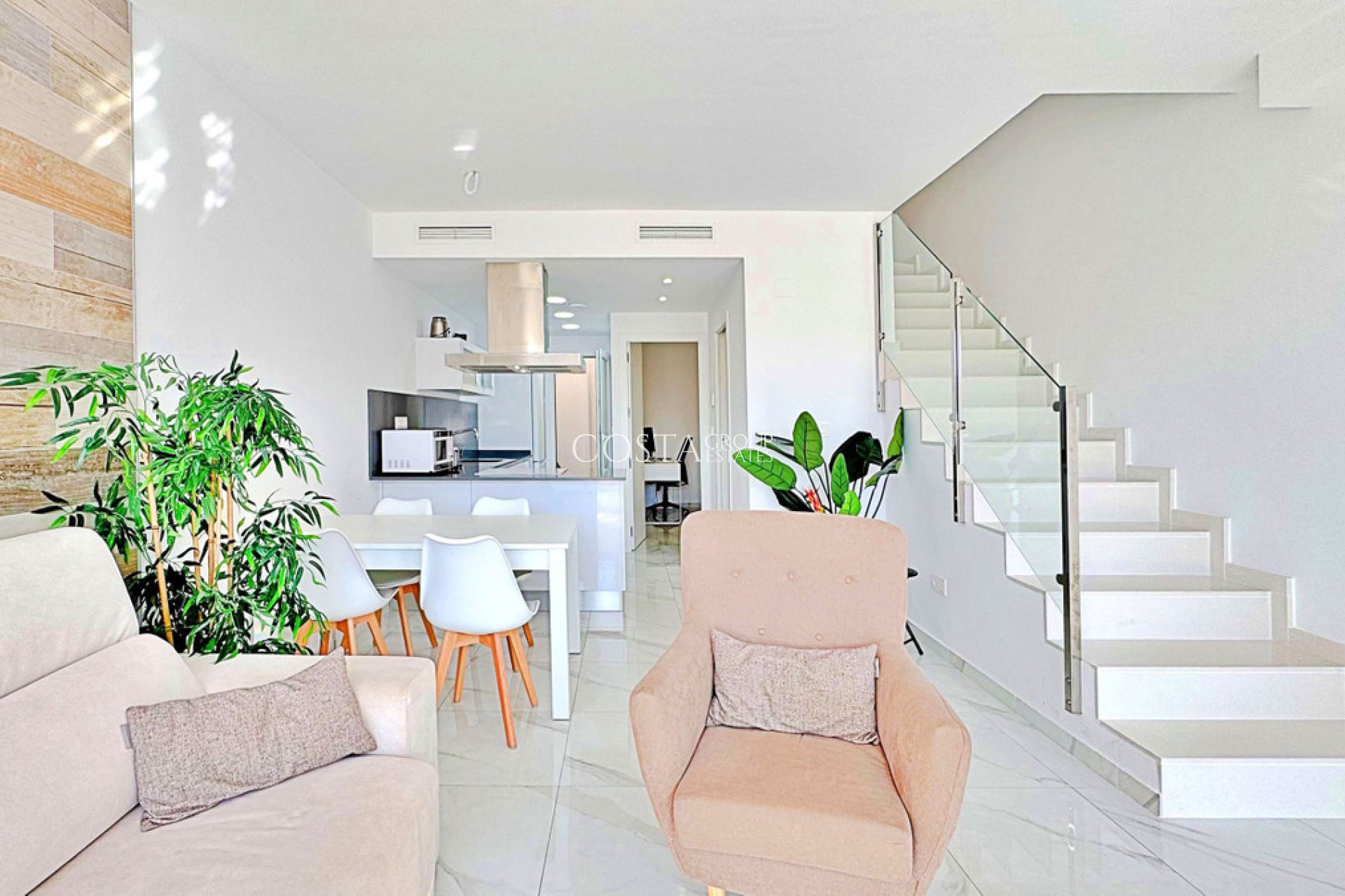 Resale - House -
Orihuela Costa - Los Balcones