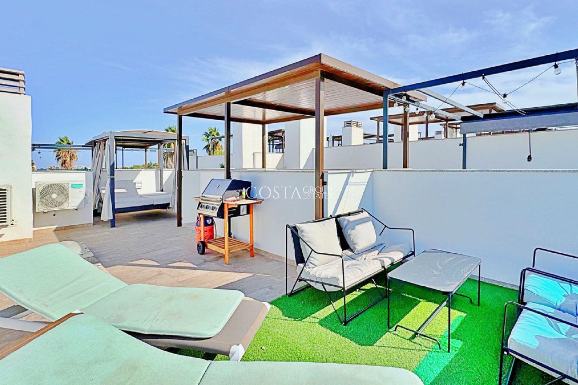 Resale - House -
Orihuela Costa - Los Balcones