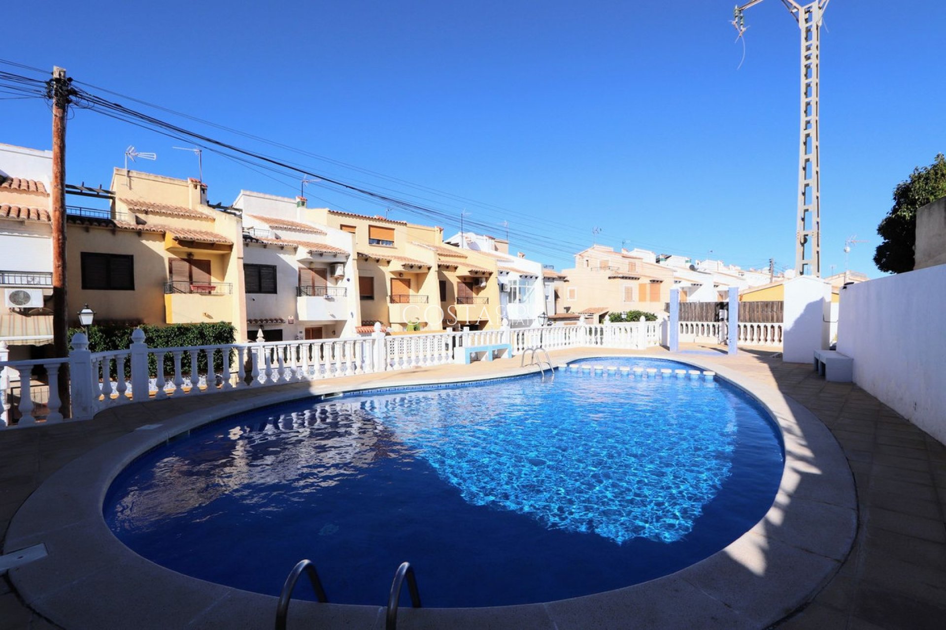 Resale - House -
Orihuela Costa - Los Balcones