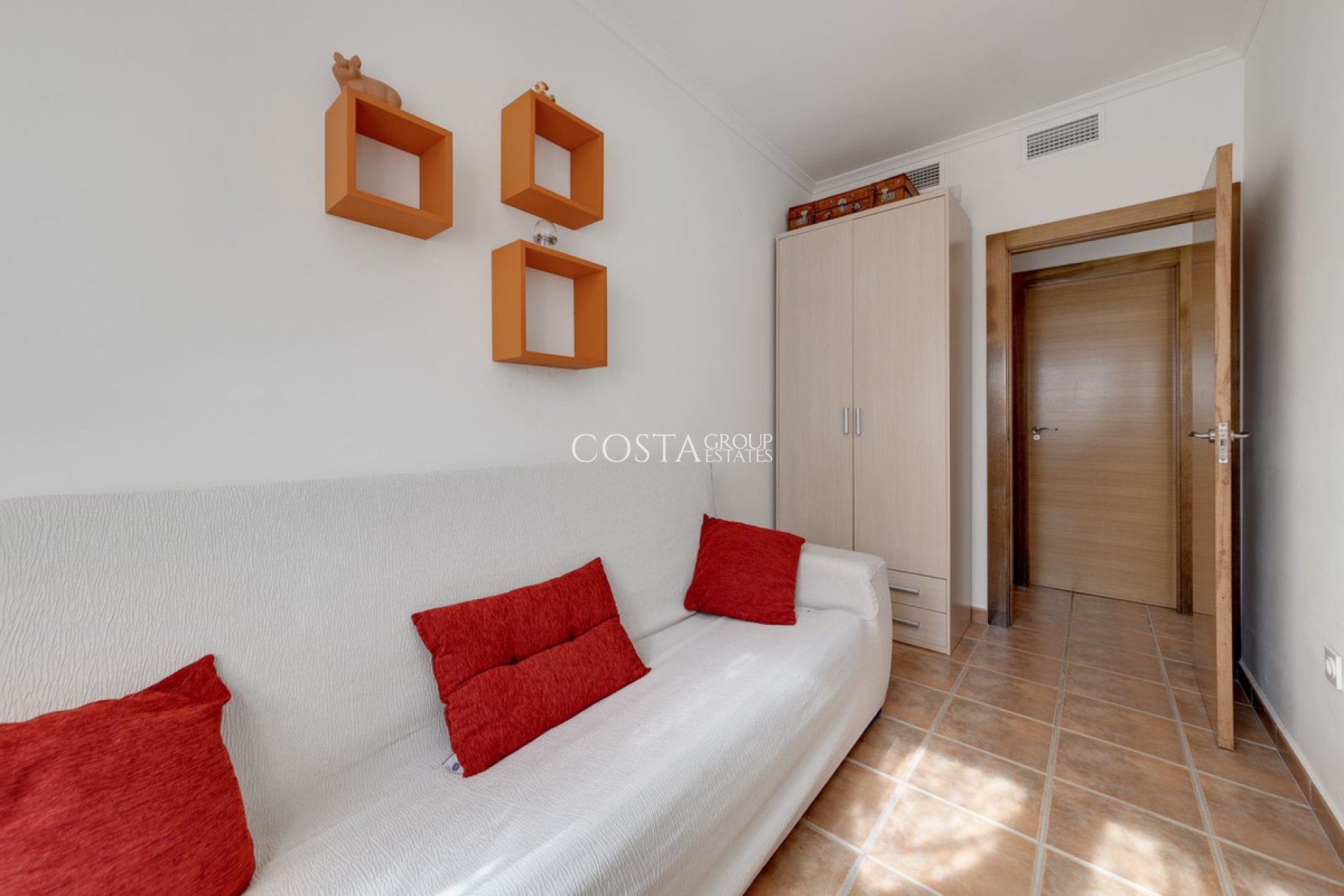 Resale - House -
Orihuela Costa - Mil Palmeras