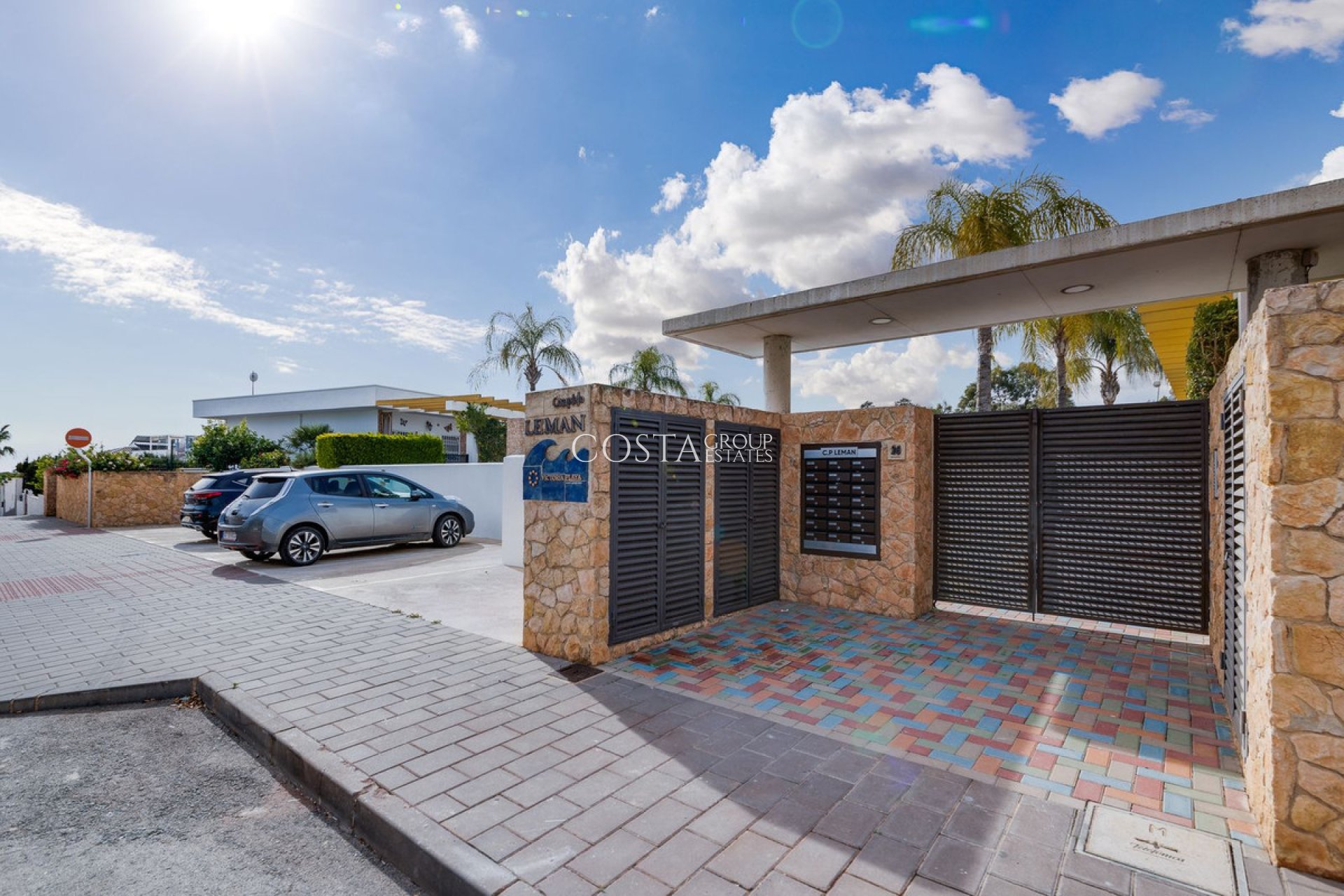 Resale - House -
Orihuela Costa - Mil Palmeras