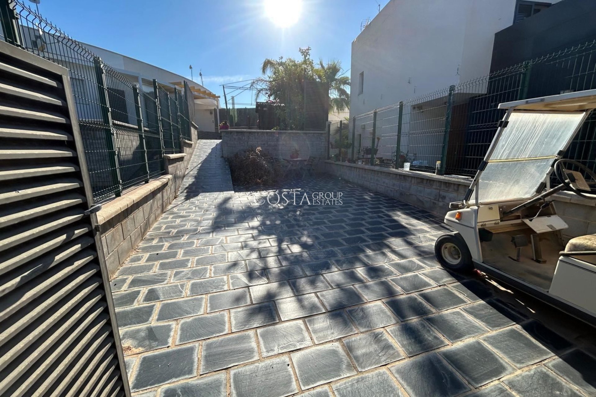 Resale - House -
Orihuela Costa - Mil Palmeras