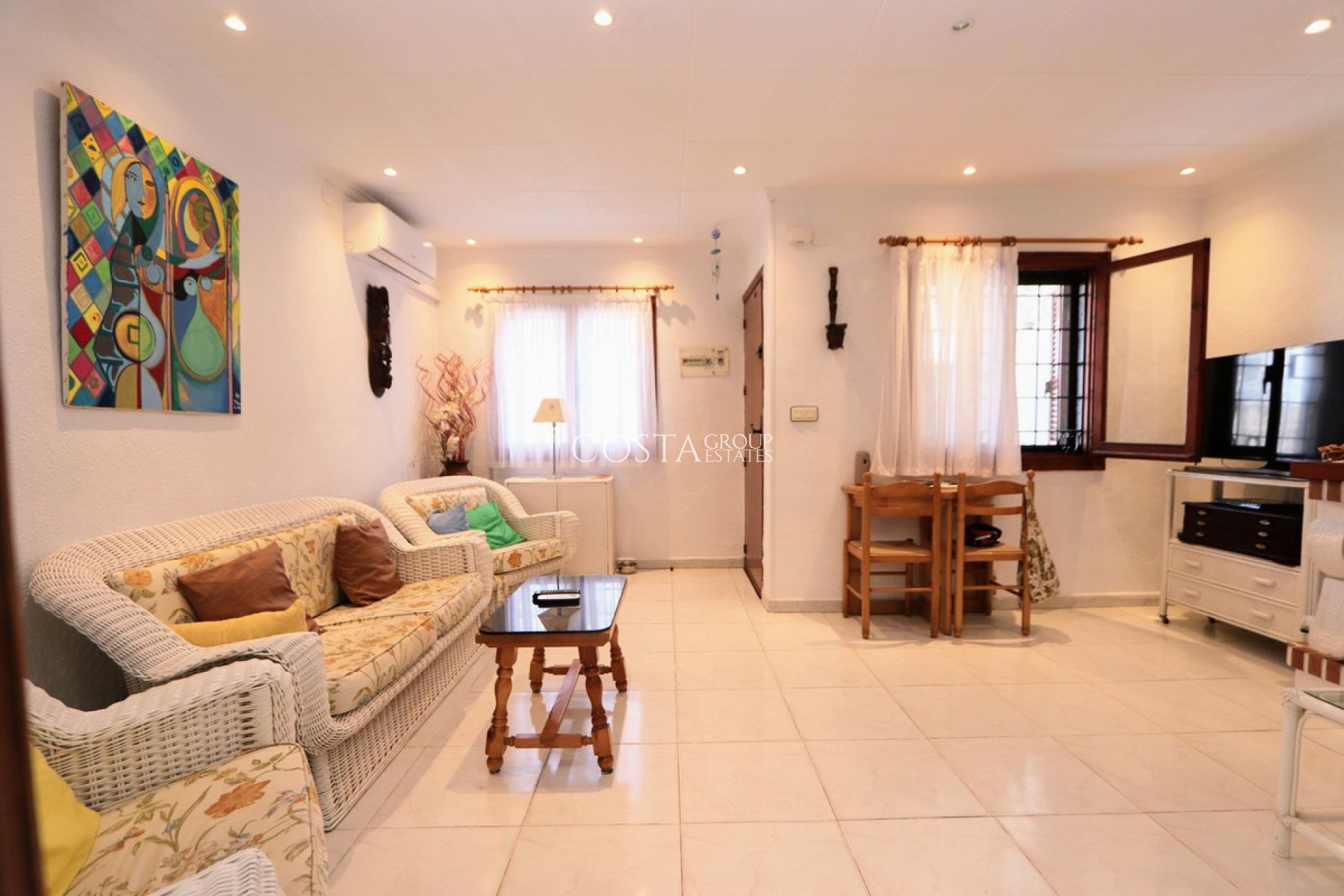 Resale - House -
Orihuela Costa - Mil Palmeras