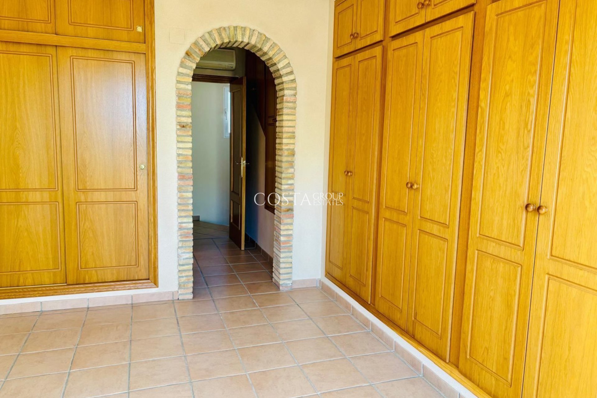 Resale - House -
Orihuela Costa - Mil Palmeras