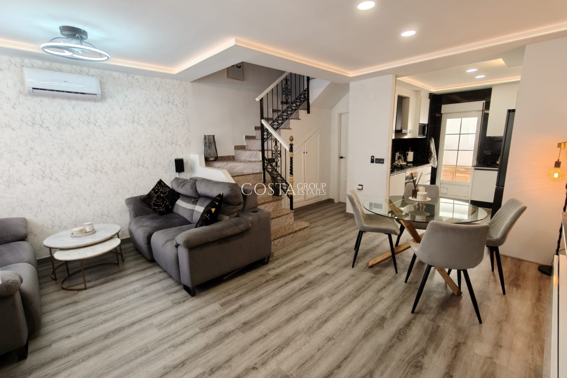 Resale - House -
Orihuela Costa - PAU 26