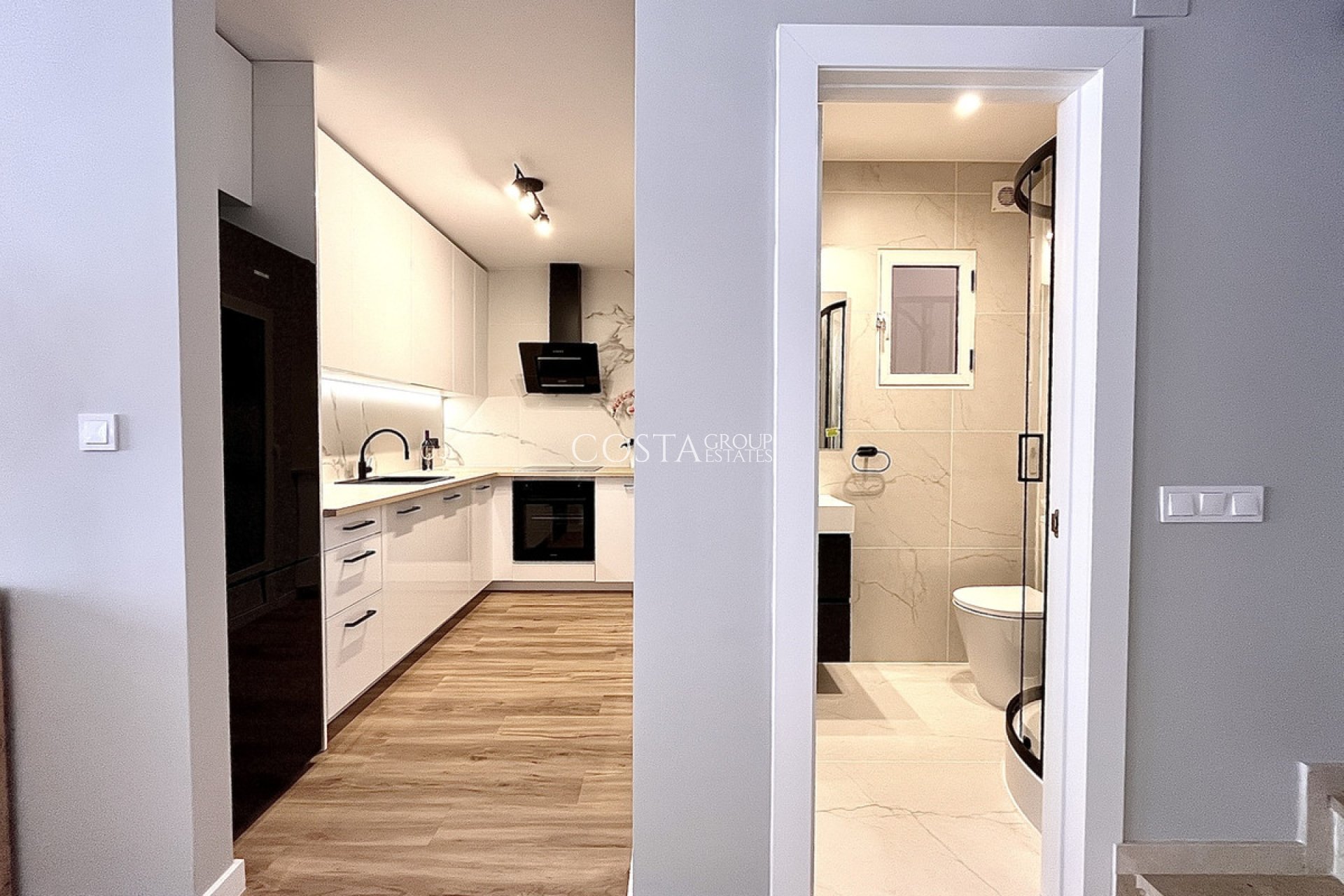 Resale - House -
Orihuela Costa - Playa Flamenca