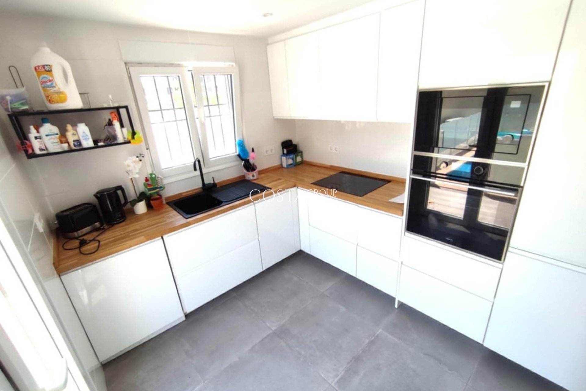 Resale - House -
Orihuela Costa - Playa Flamenca