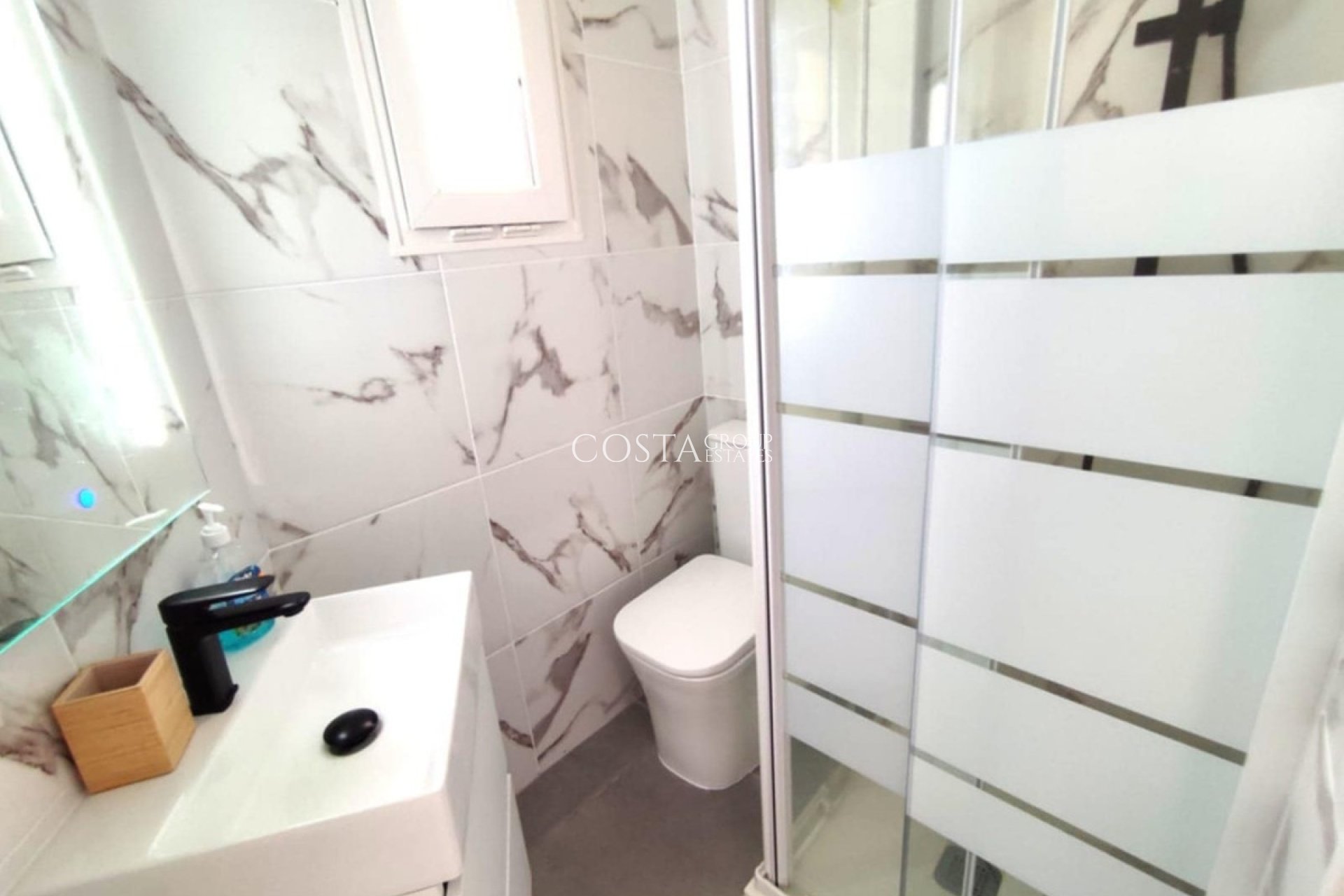 Resale - House -
Orihuela Costa - Playa Flamenca