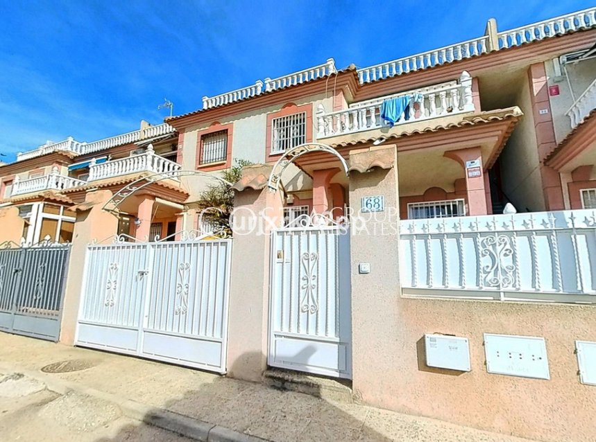 Resale - House -
Orihuela Costa - Playa Flamenca