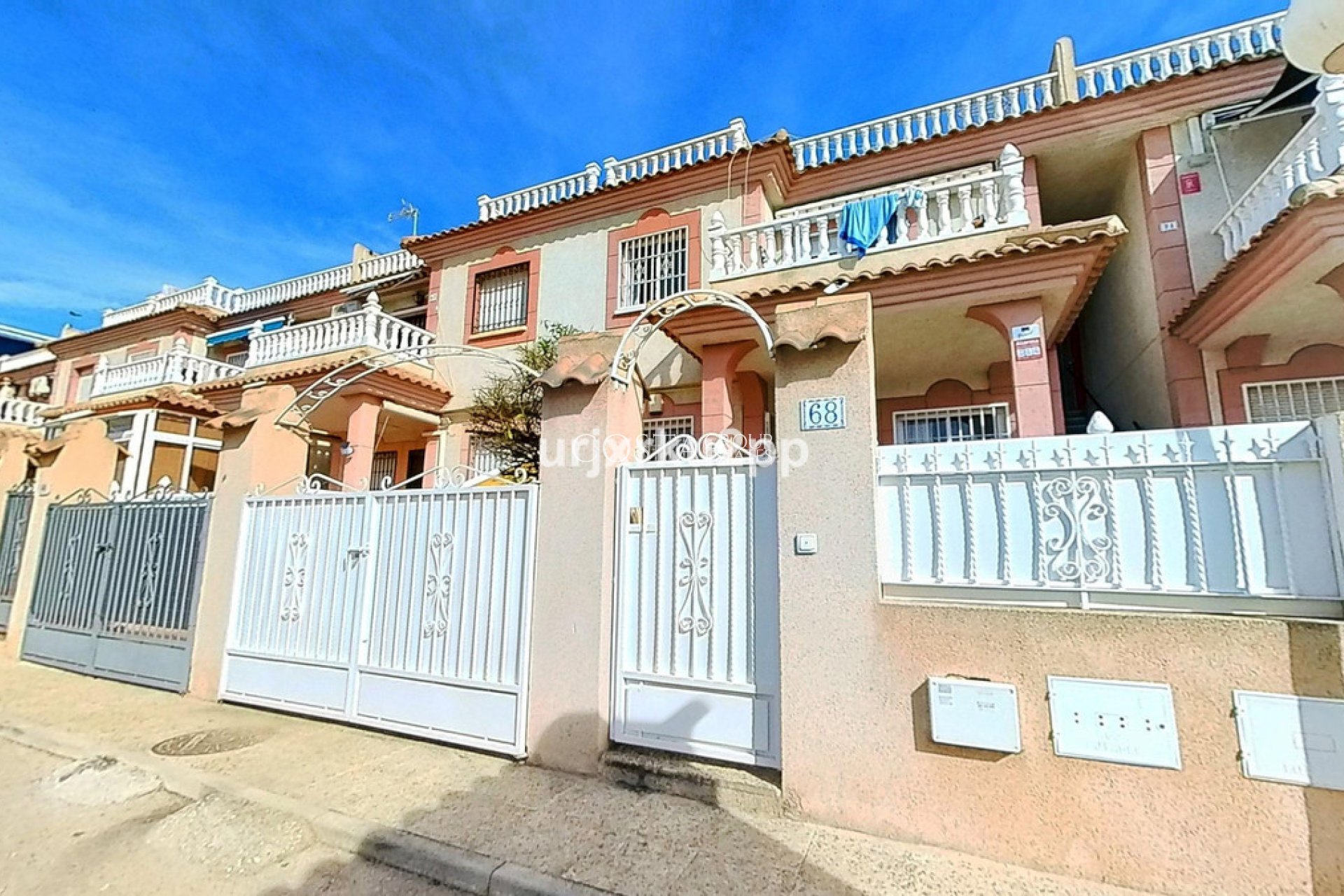 Resale - House -
Orihuela Costa - Playa Flamenca