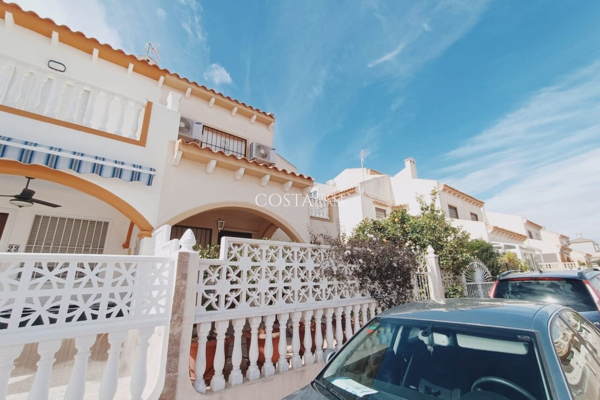Resale - House -
Orihuela Costa - Playa Flamenca