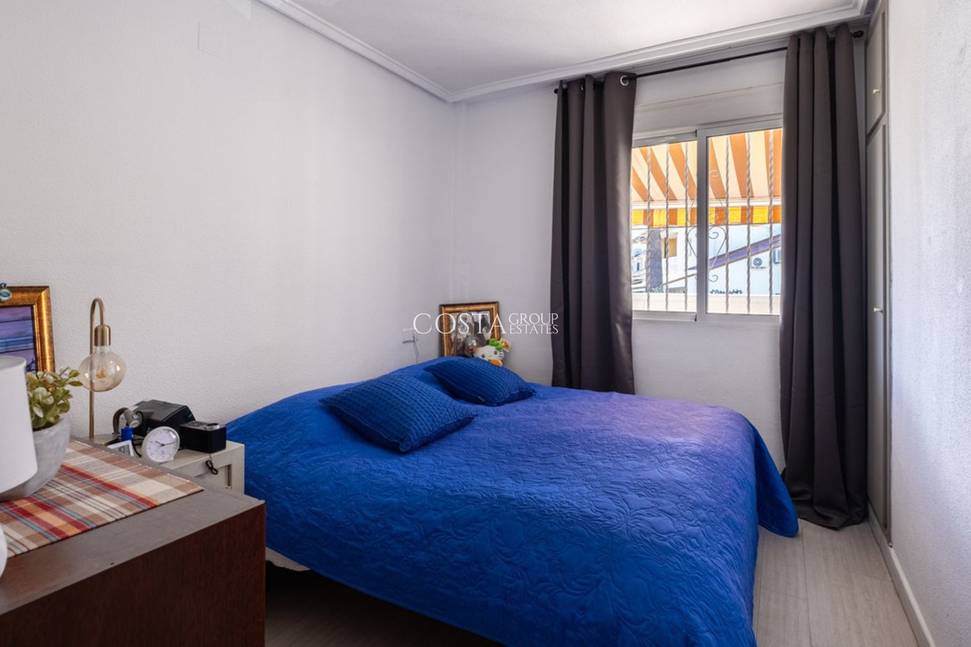 Resale - House -
Orihuela Costa - Playa Flamenca