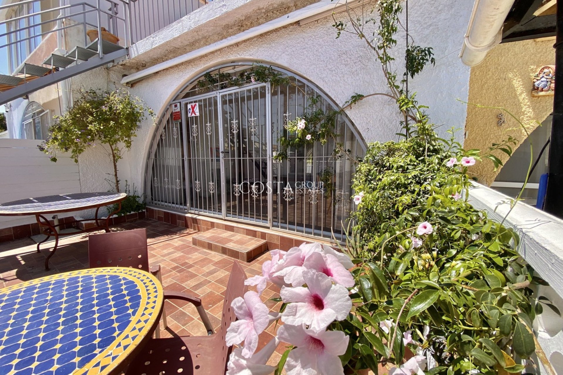 Resale - House -
Orihuela Costa - Playa Flamenca