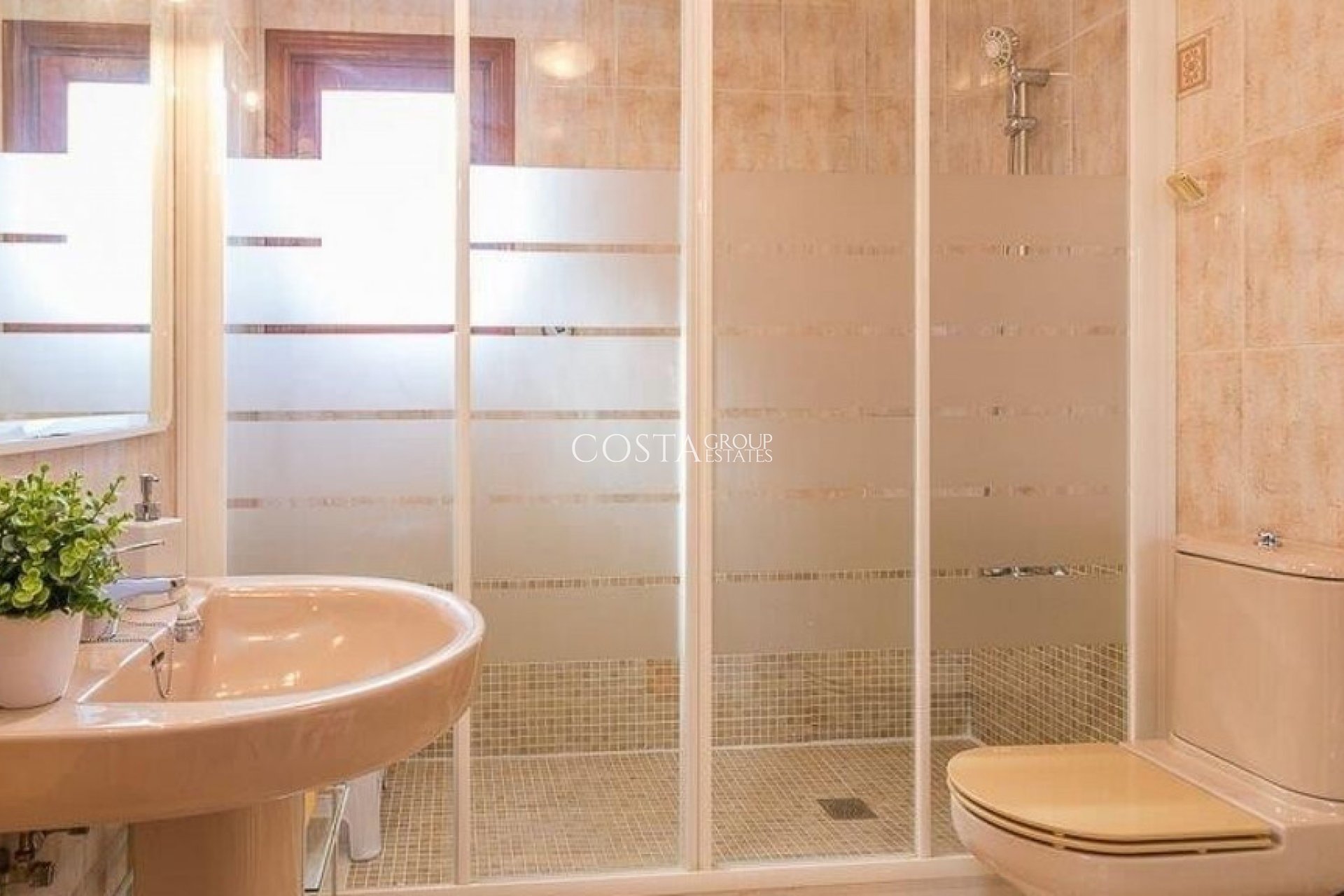 Resale - House -
Orihuela Costa - Playa Flamenca