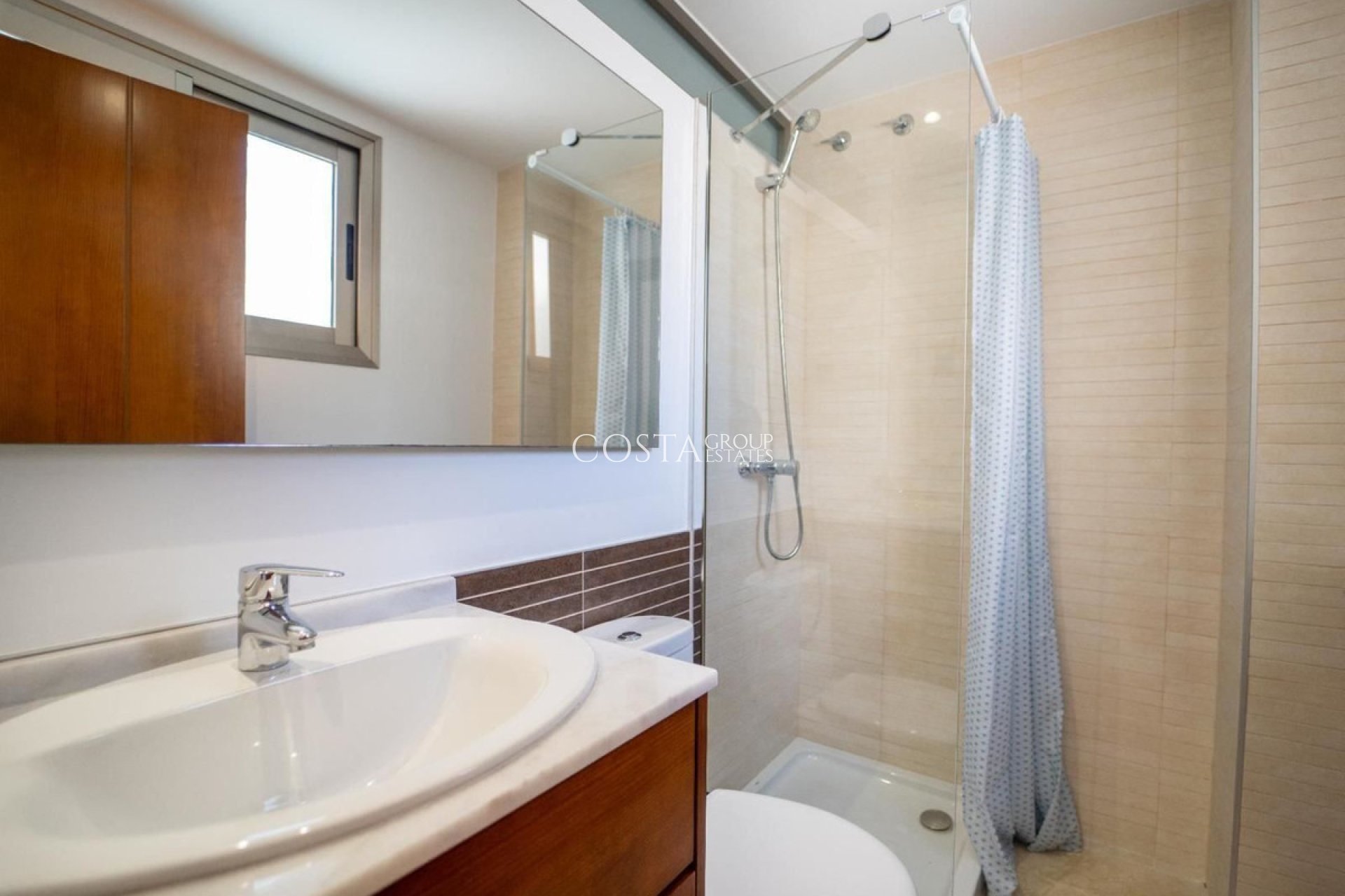 Resale - House -
Orihuela Costa - Punta Prima