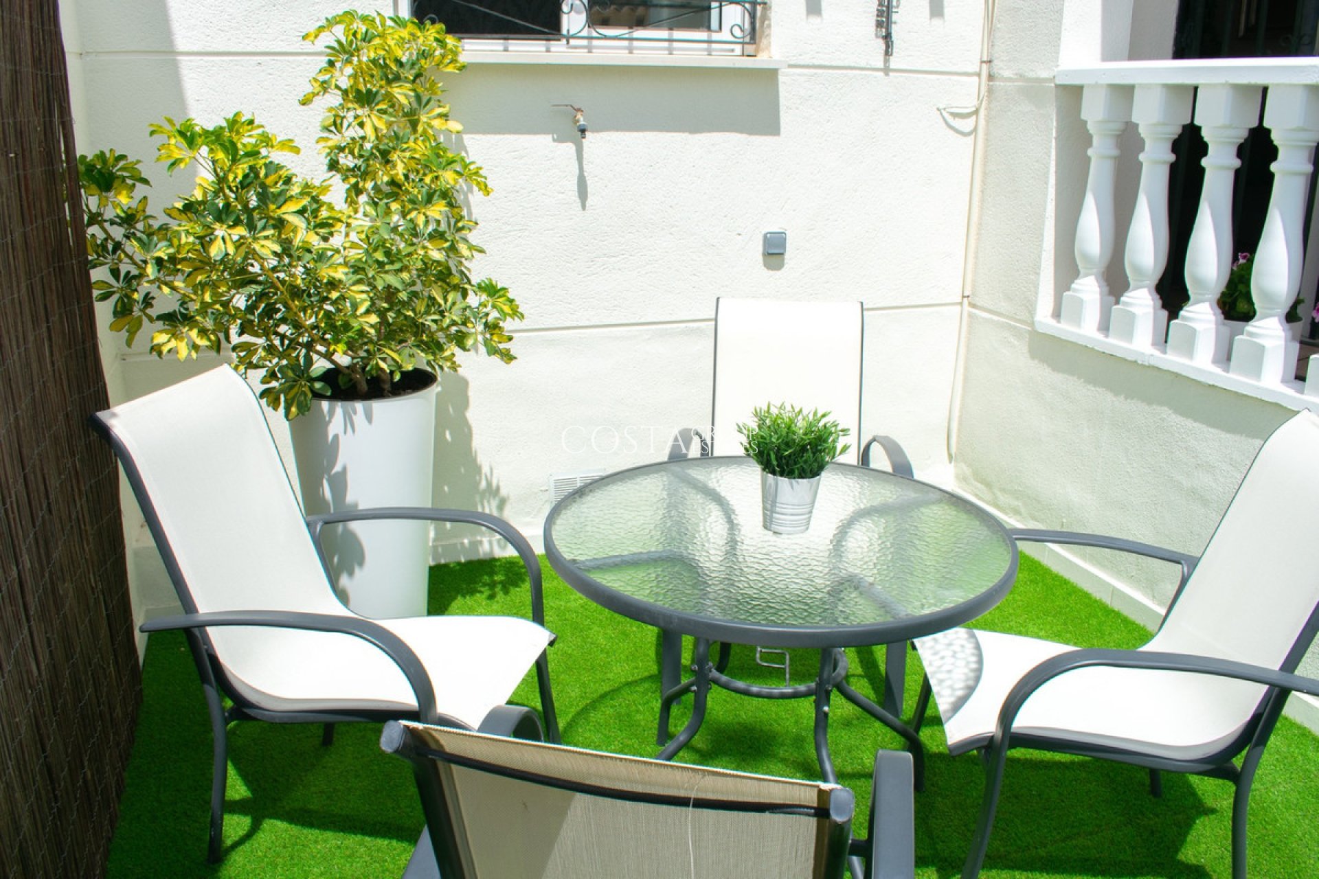 Resale - House -
Orihuela Costa - Punta Prima