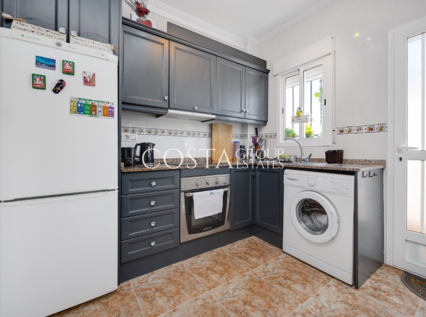 Resale - House -
Orihuela Costa - Punta Prima