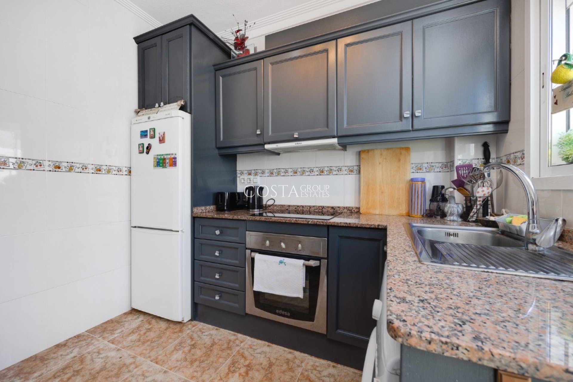 Resale - House -
Orihuela Costa - Punta Prima