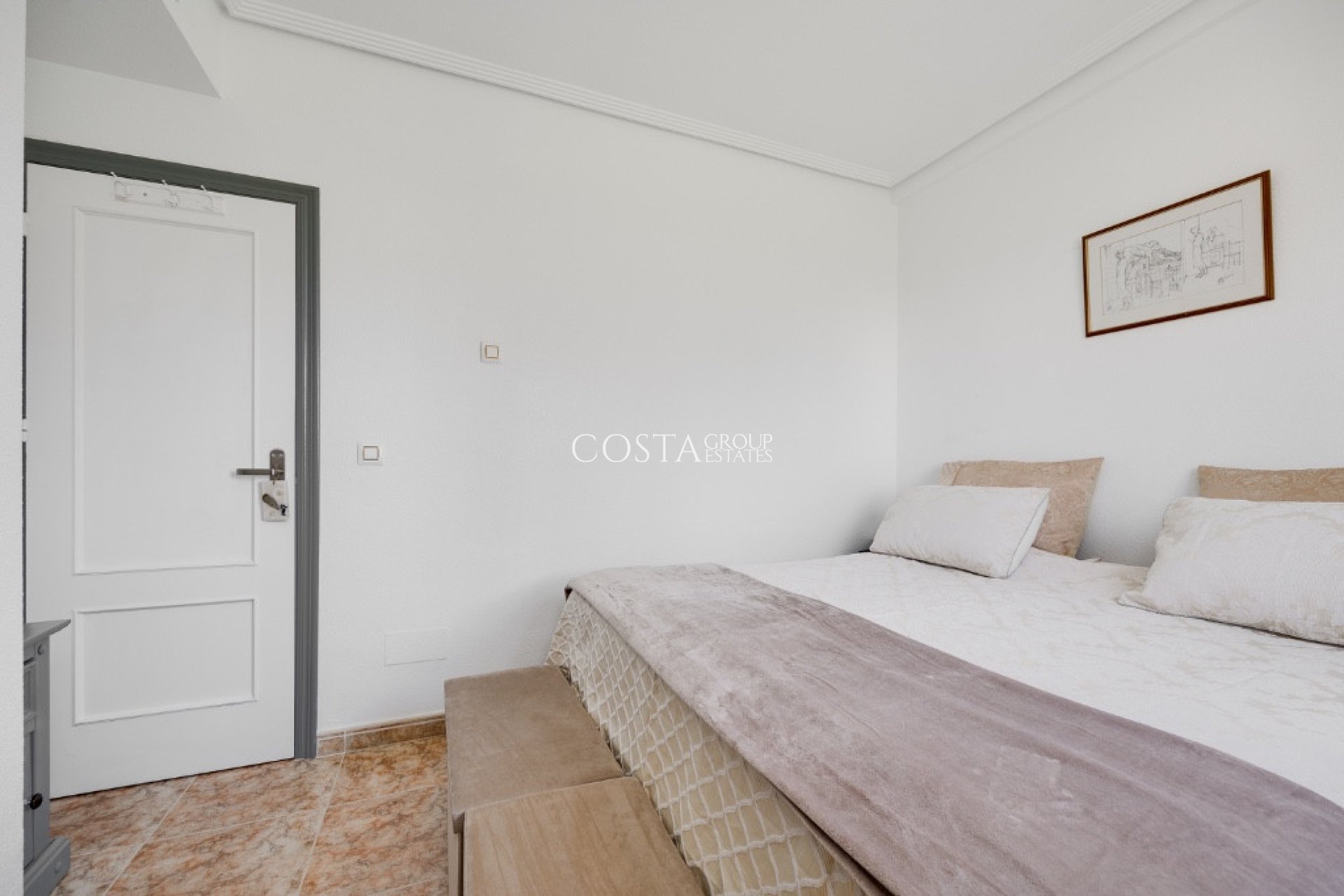 Resale - House -
Orihuela Costa - Punta Prima