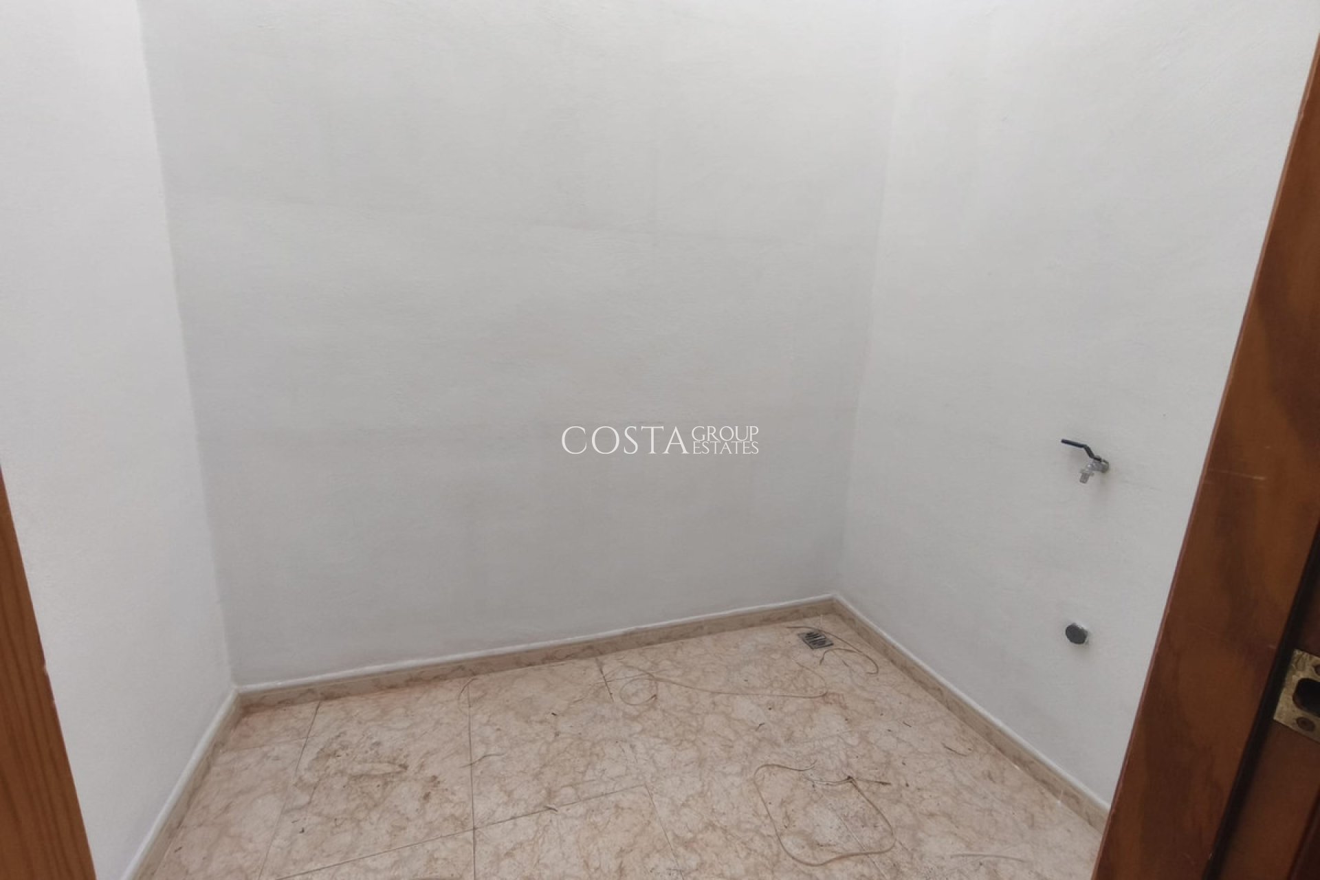 Resale - House -
Orihuela Costa - Punta Prima