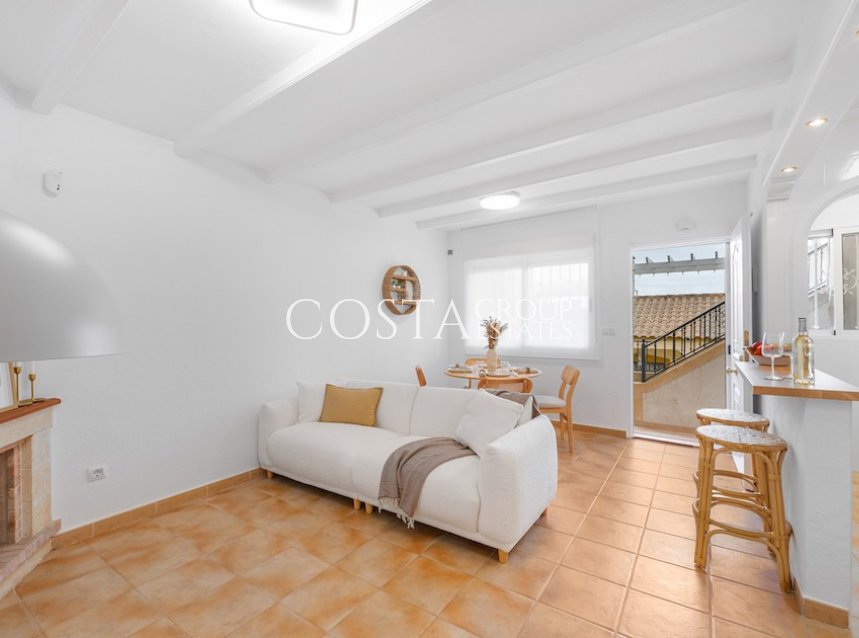 Resale - House -
Orihuela Costa - Villamartin
