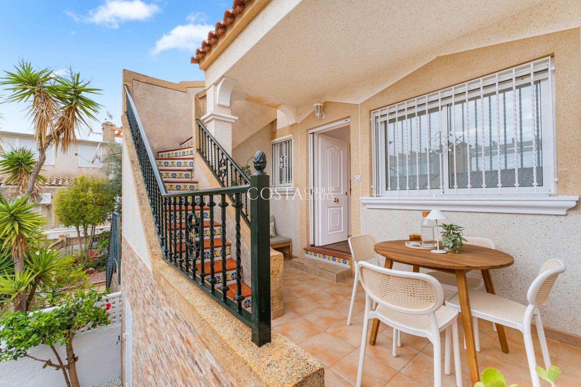 Resale - House -
Orihuela Costa - Villamartin