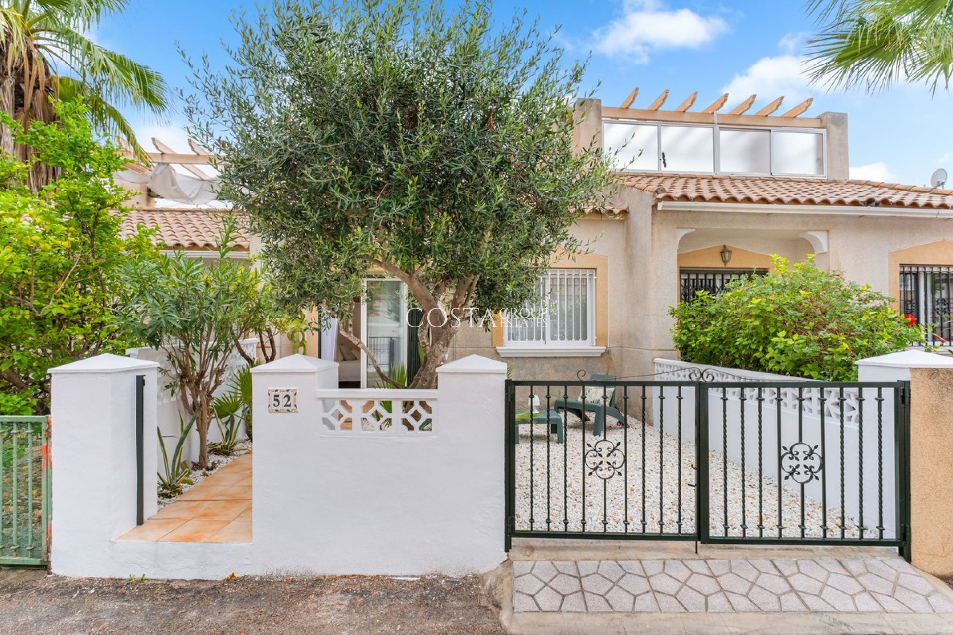 Resale - House -
Orihuela Costa - Villamartin