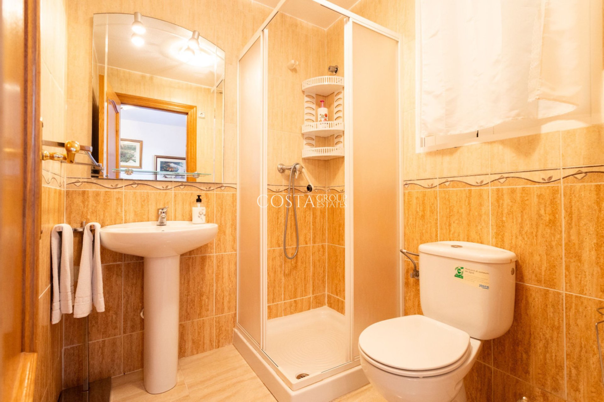 Resale - House -
Orihuela Costa - Villamartin